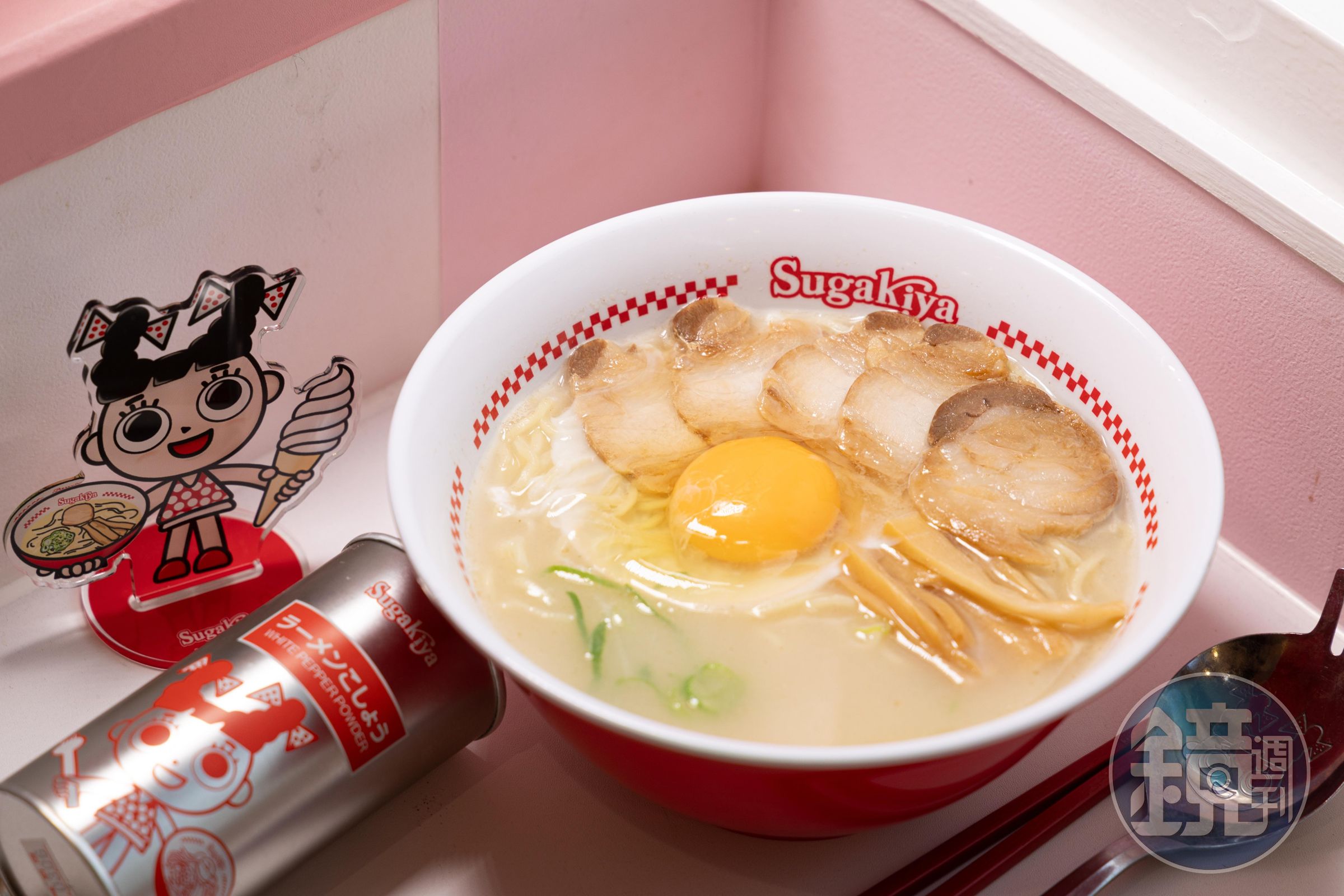 名古屋在地拉麵連鎖店「スガキヤ(Sugakiya)」不僅品牌形象可愛,價格也很親民。