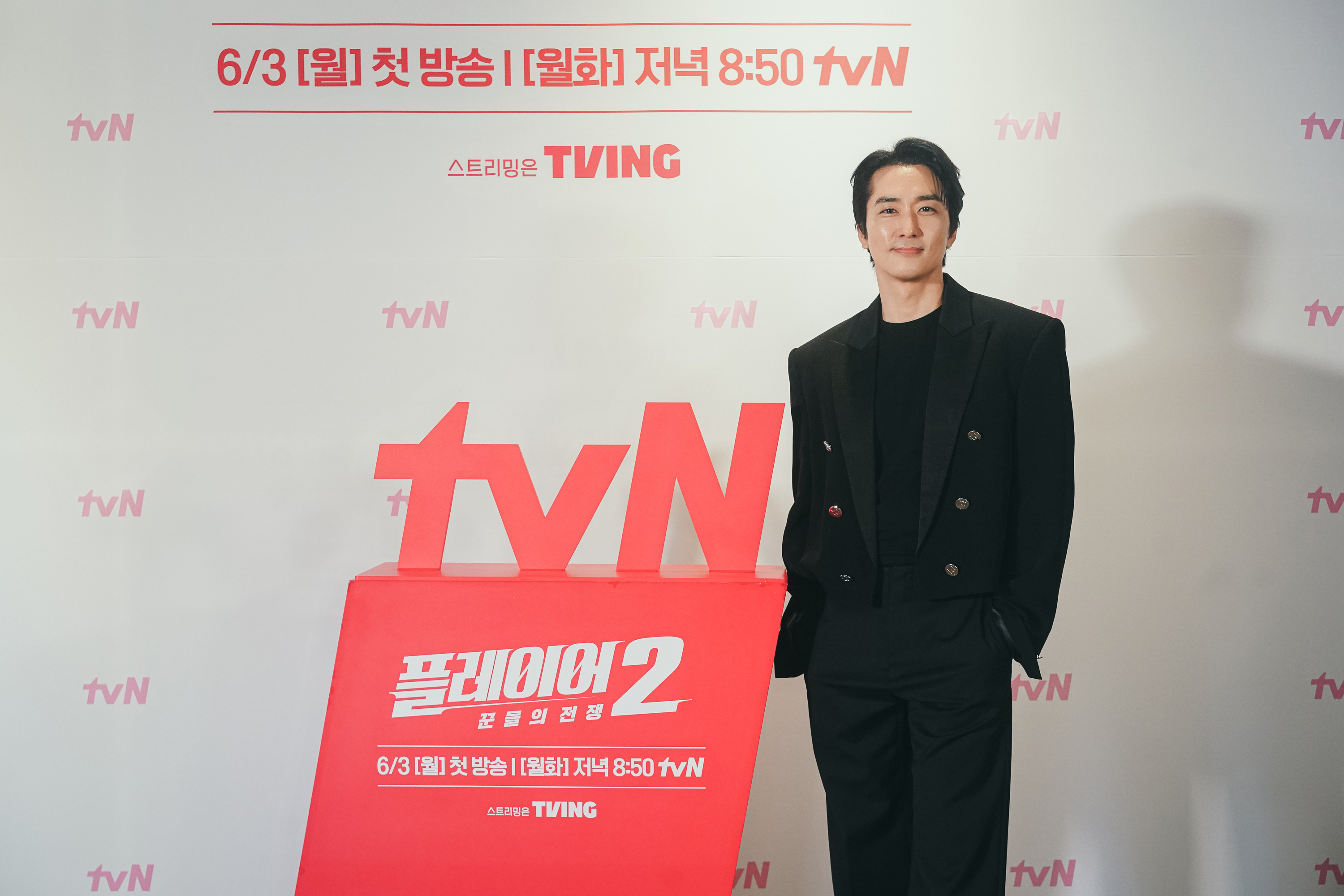 宋承憲時隔6年再參與《玩家2》拍攝,凍齡外表贏眾人稱讚。(friDay影音提供)
