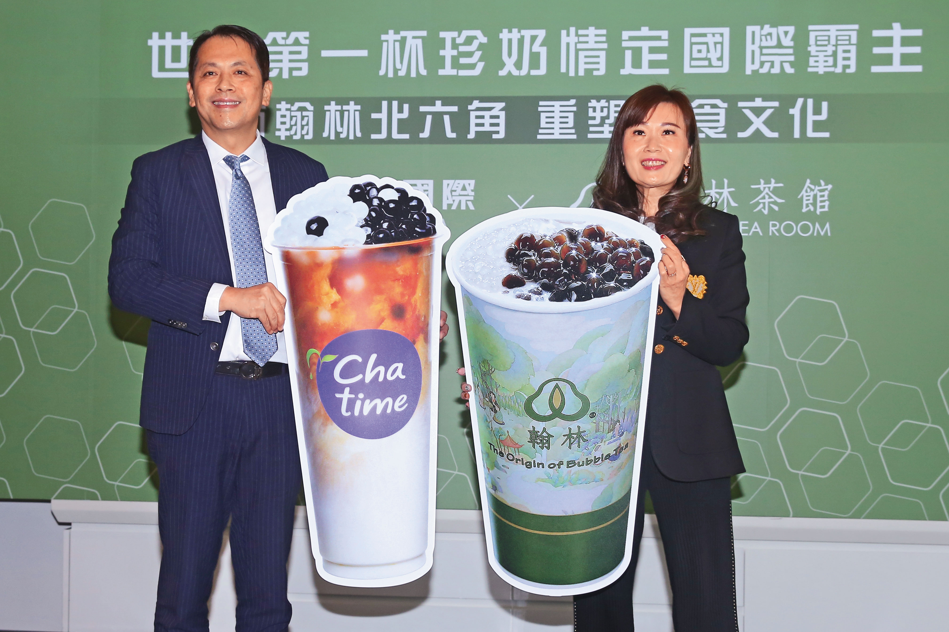 台灣餐飲市場進入整併期，六角等餐飲集團正靠著併購來快速增加規模。