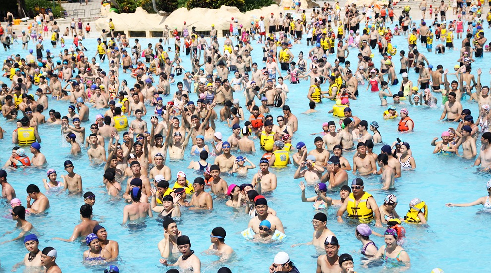 交通部觀光署近日大幅調漲觀光遊樂業者申請執照等規費，外界關心是否影響業者門票也漲價。圖為台中麗寶樂園。（翻攝麗寶官網）