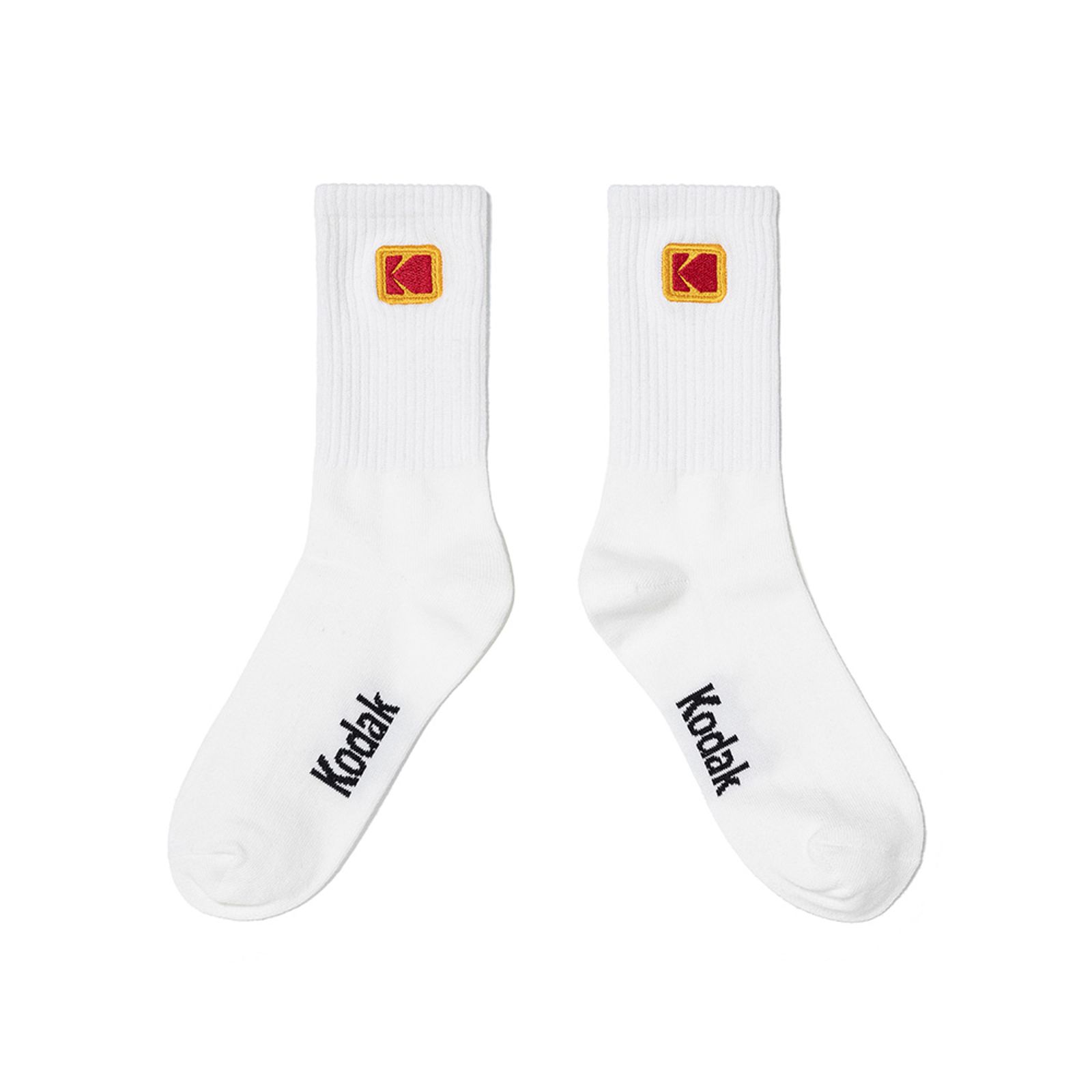 COLORPLUS MINI LOGO中筒襪兩色。NT$399（KODAK APPAREL提供）