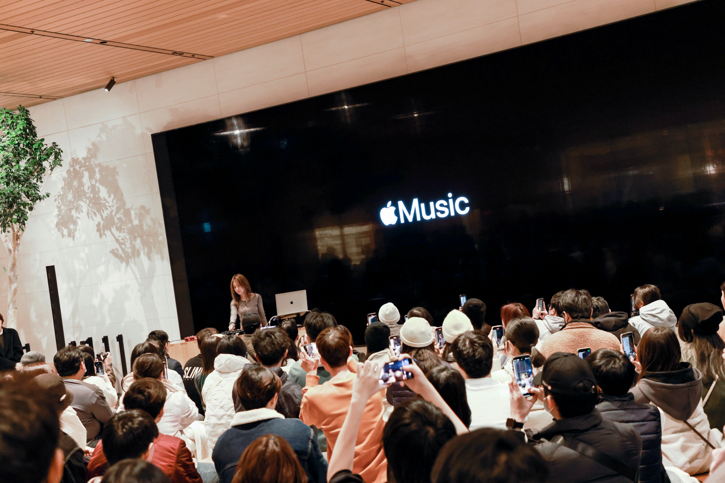白安成為Today at Apple主講者，吸引大批歌迷參與分享。（相信音樂提供）