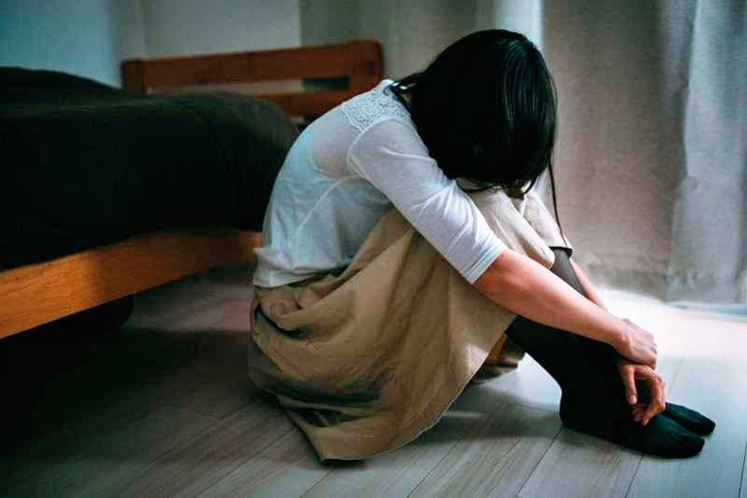 基隆某高中女學生們,控訴學校主任性騷擾,質疑校方吃案、施壓。(示意圖,翻攝自pakutaso)