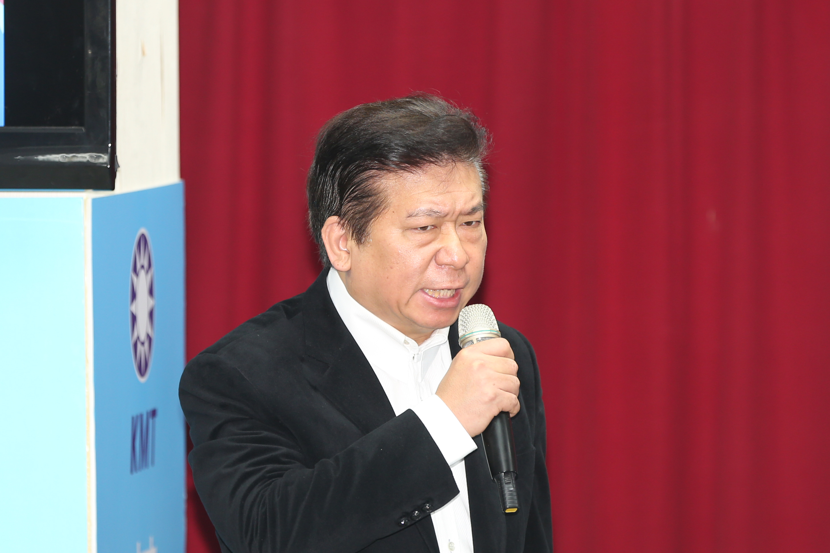 張顯耀涉嫌違反《反滲透法》遭起訴，起訴書內容近日遭媒體曝光，內容提及鴻海創辦人郭台銘。（本刊資料照）