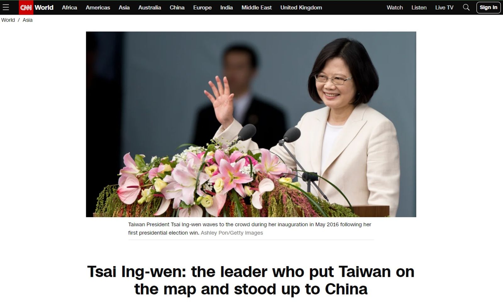 報導以讓台灣登上世界地圖，並且以挺身對抗中國的領袖為題為她八年任期做註解。（圖／鏡週刊提供）