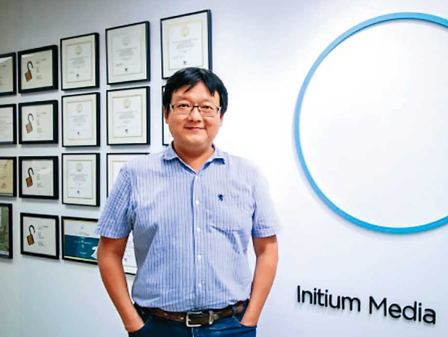 長年關注軍事議題的資深記者李志德（圖）觀察到，不少像溫約瑟這樣的年輕世代，近年也開始關心軍事議題。（李志德提供）