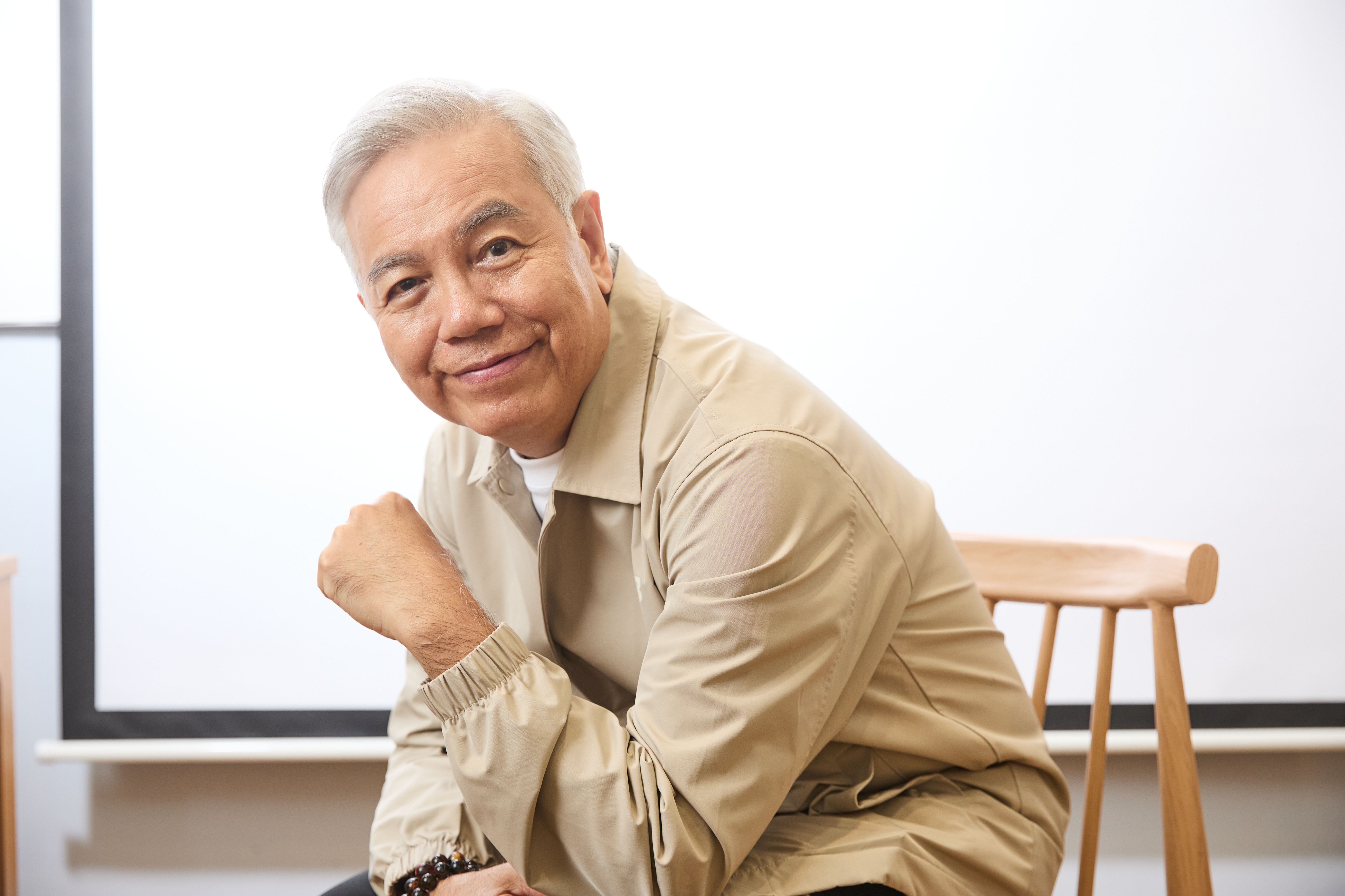 如今的田啟文真的比幾十年前帥。