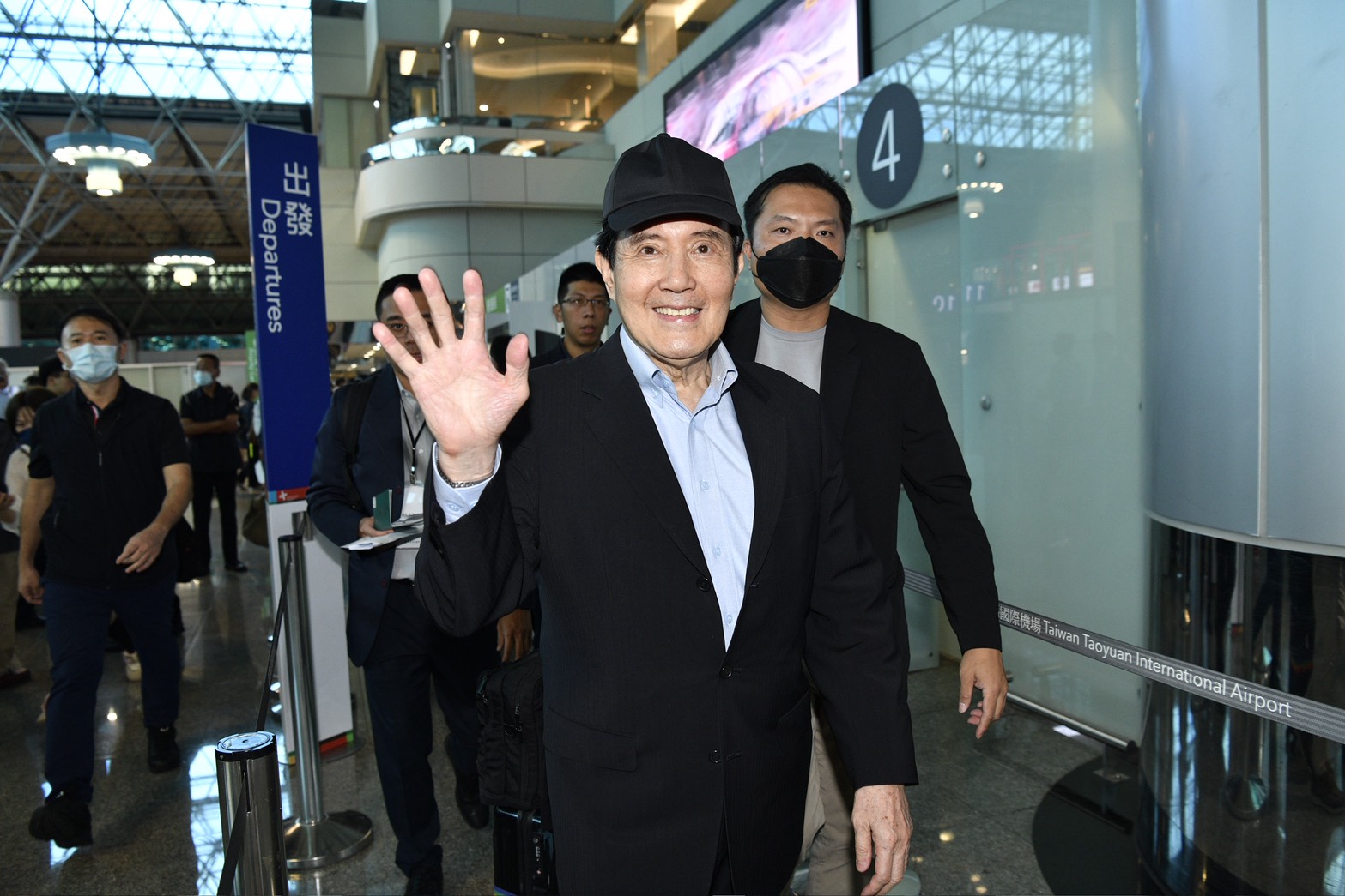 馬英九訪中致詞脫稿演出，提到他主張兩岸應「和平、民主統一」。（鏡報李智為）