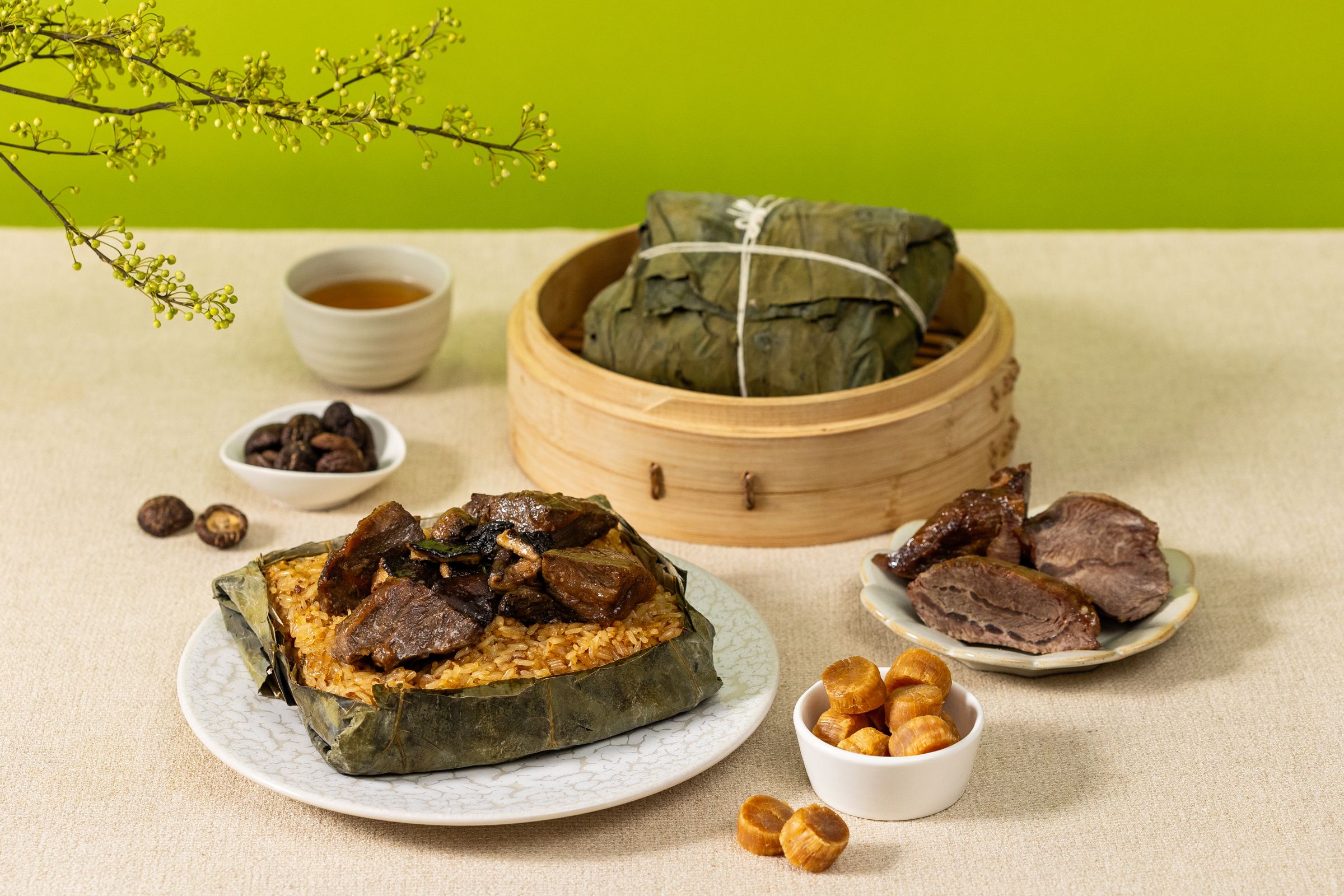 國賓舒肥和牛粽,和牛的迷人風采深深擄獲饕客刁鑽味蕾。