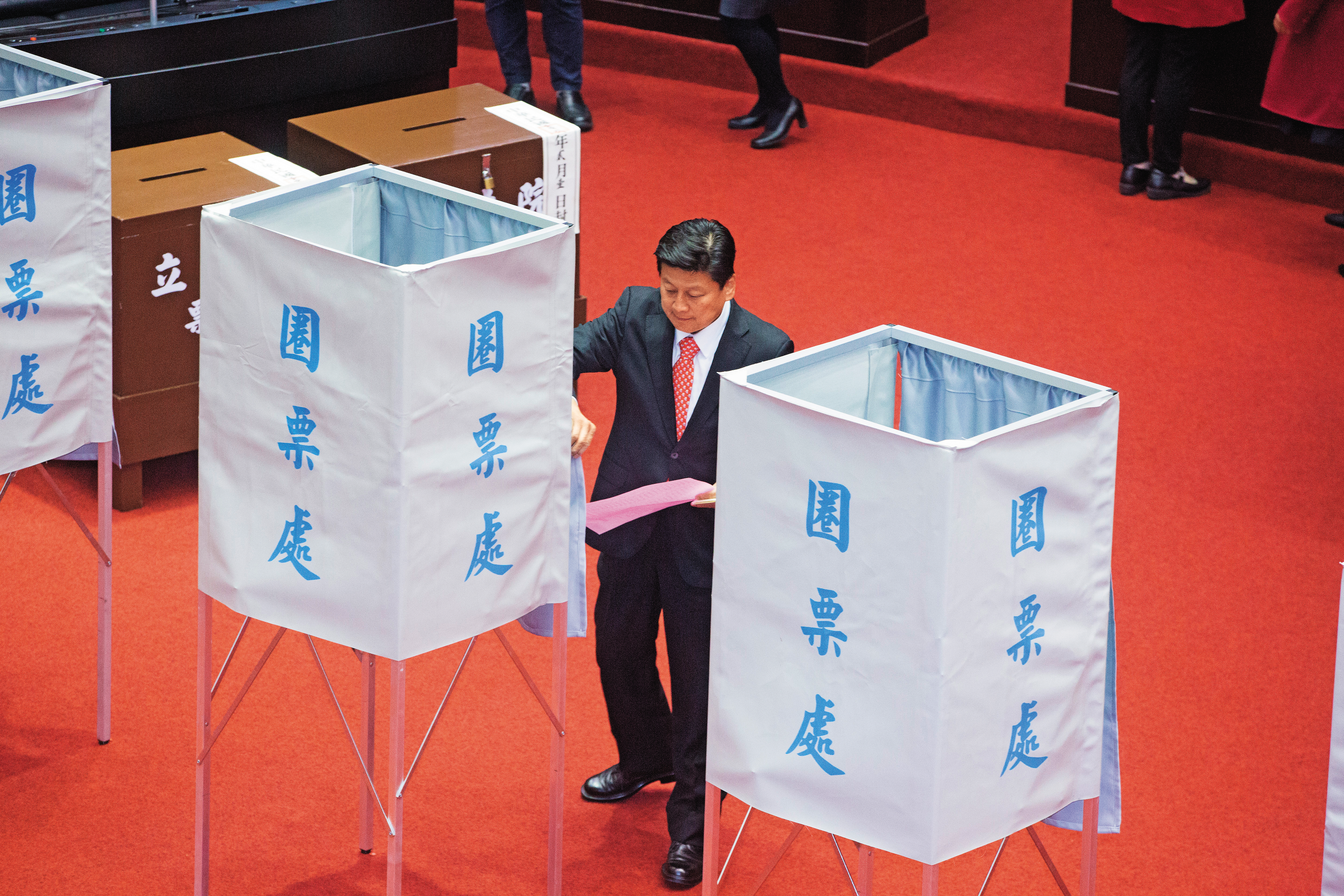 2月1日立法院將進行正、副院長選舉，花蓮立委傅崐萁被爆有意參與角逐。