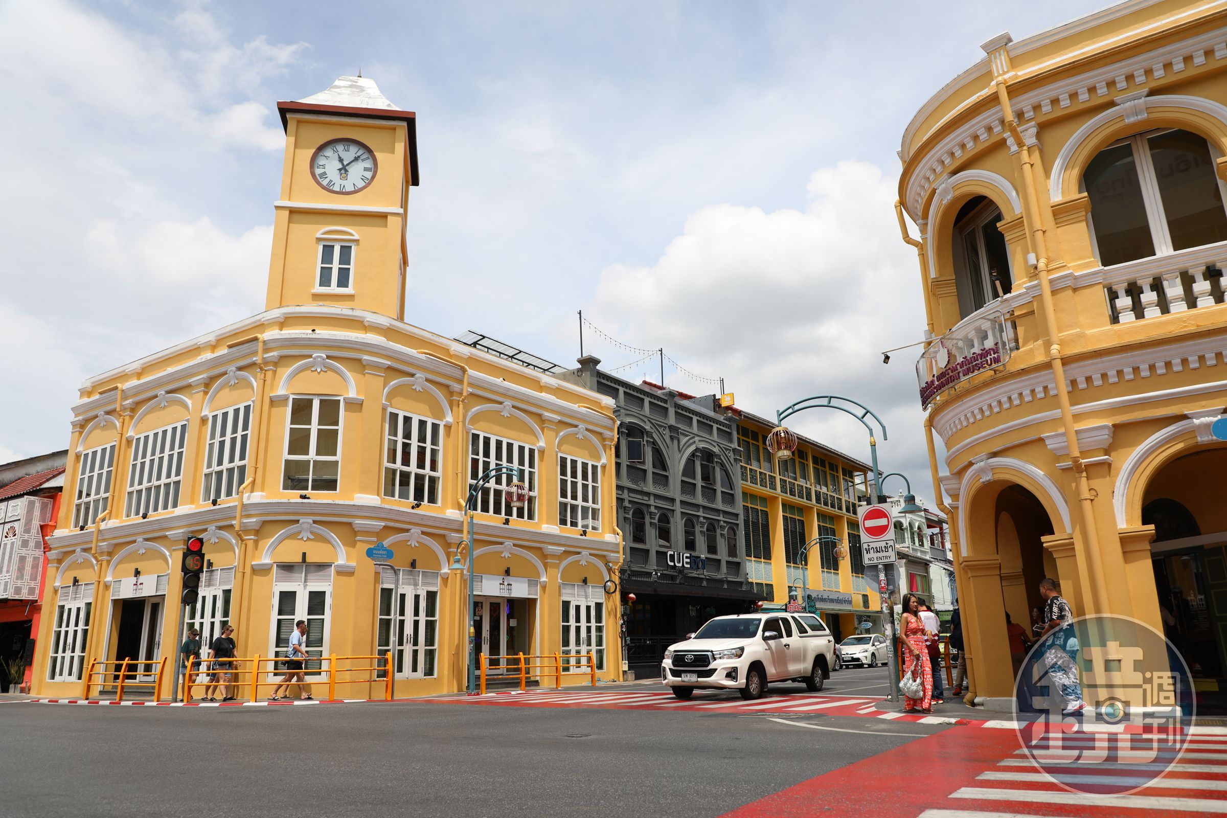 鎮上的熱門打卡地標「Museum Phuket(Phuket Nagara)」,建於19世紀,前身為老銀行,現在則是介紹普吉土生華人「Peranakans」歷史文化的博物館。