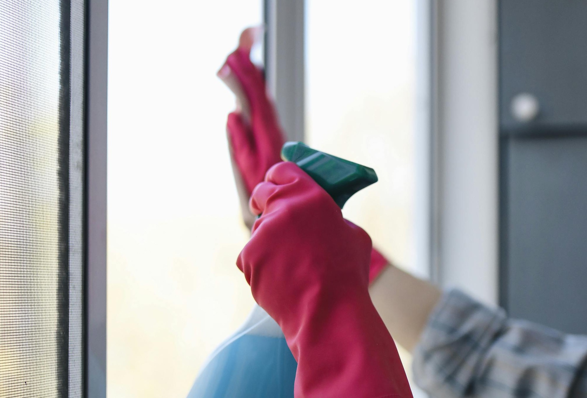 很多人大掃除都很怕擦窗戶，達人分享4個步驟，可以清潔起來輕輕鬆鬆，圖為示意圖。（翻攝自Pexels圖庫）