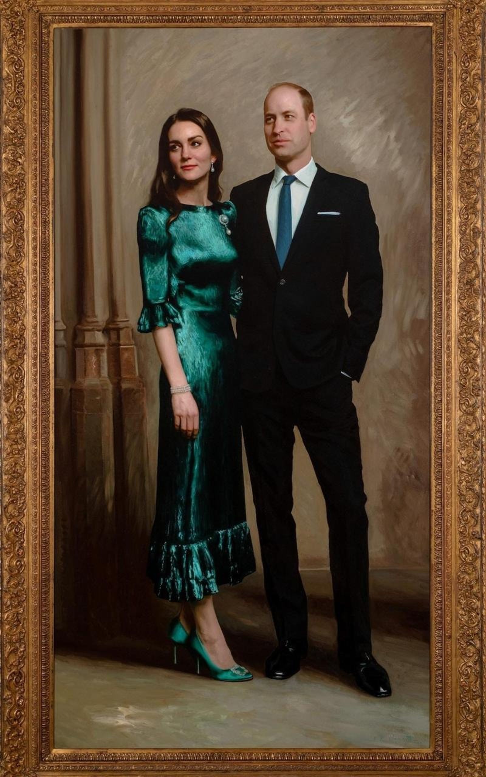 2022年威廉王子和凱特王妃的首張夫妻肖像公開，肖像中凱特王妃就是穿那件The Vampire&rsquo;s Wife綠色洋裝。（圖／翻攝Jamie Coreth IG）