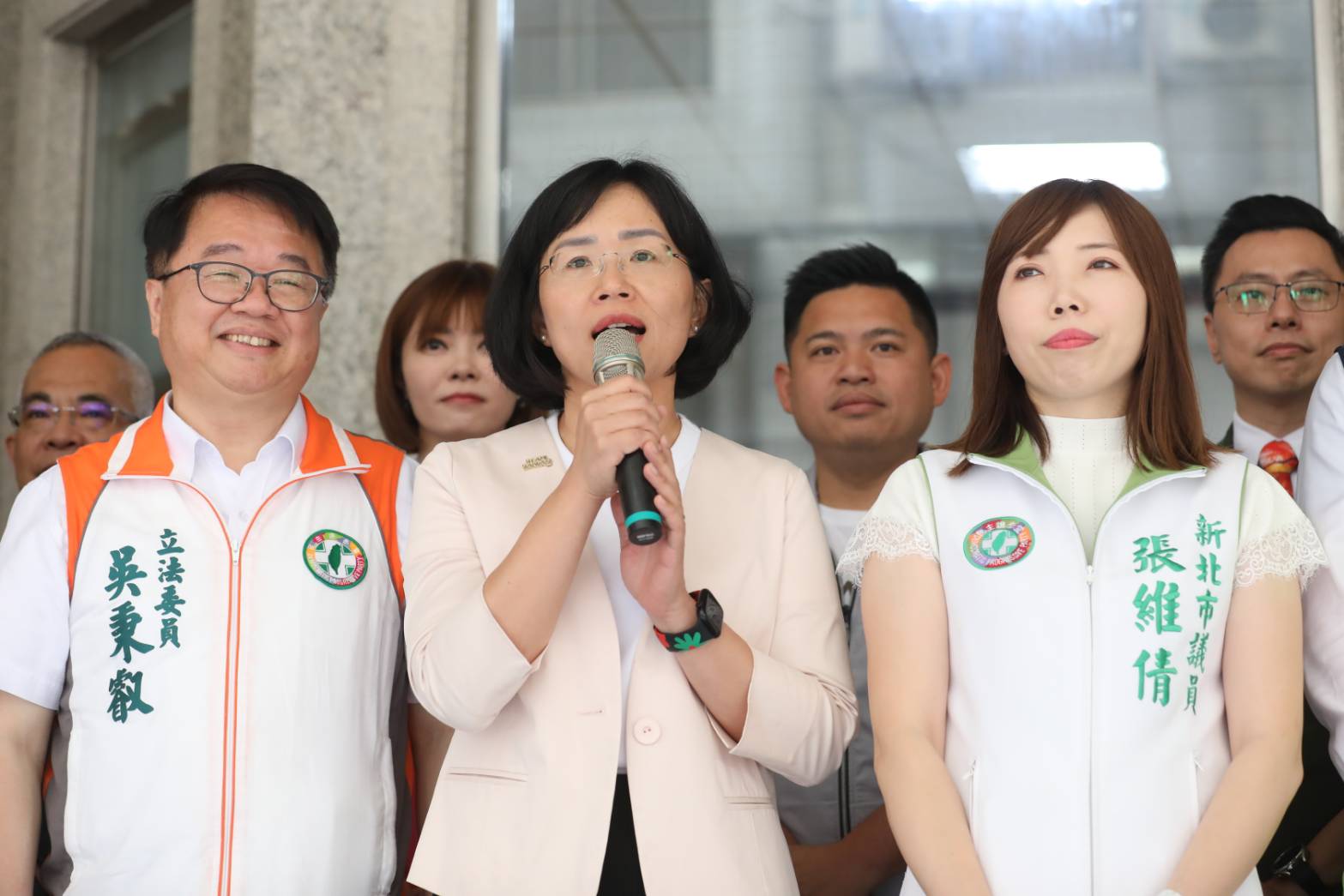 蘇巧慧表示，自己決定參選新北市黨部主委，是希望當「桶箍」，讓更多人願意認同民進黨。