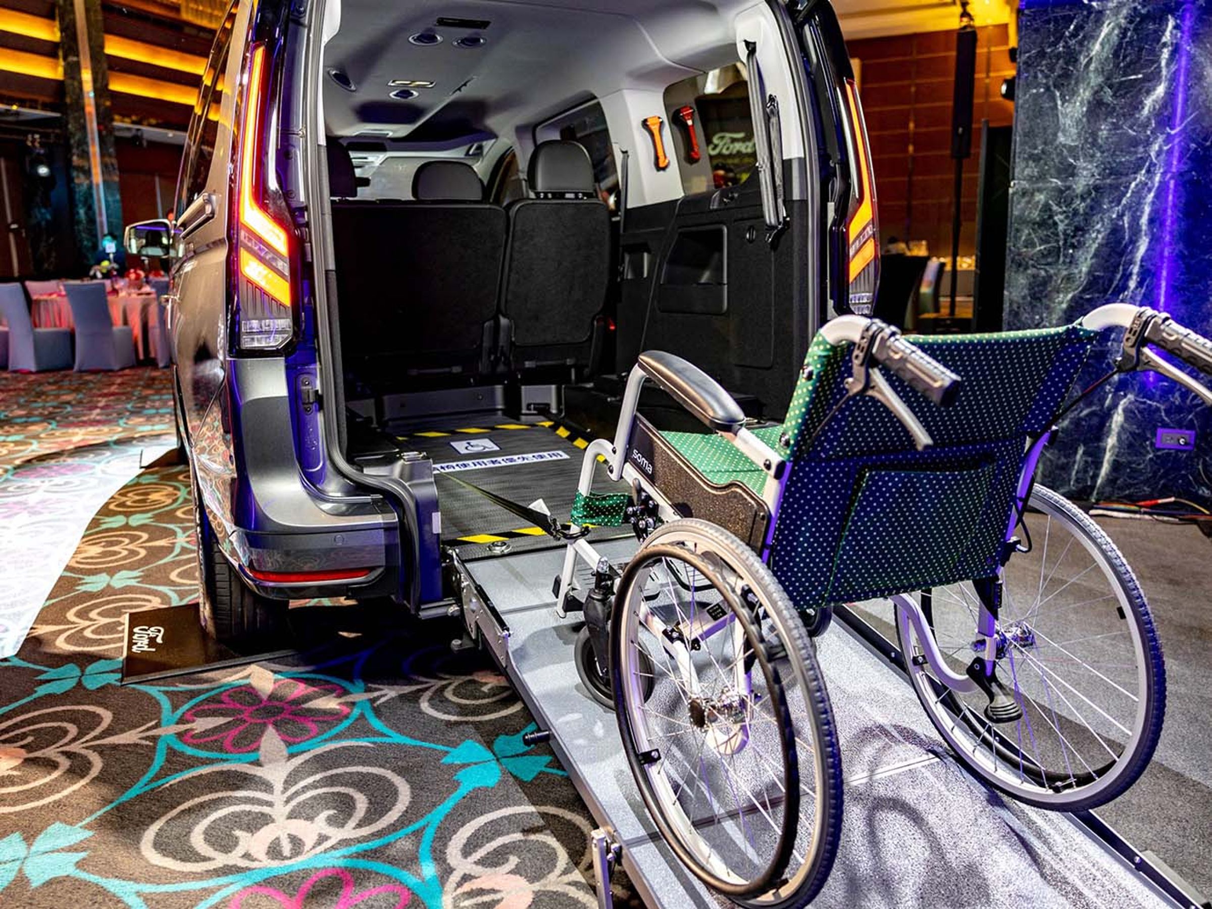 同時將針對Tourneo Connect旅玩家開發福祉車相關設備。