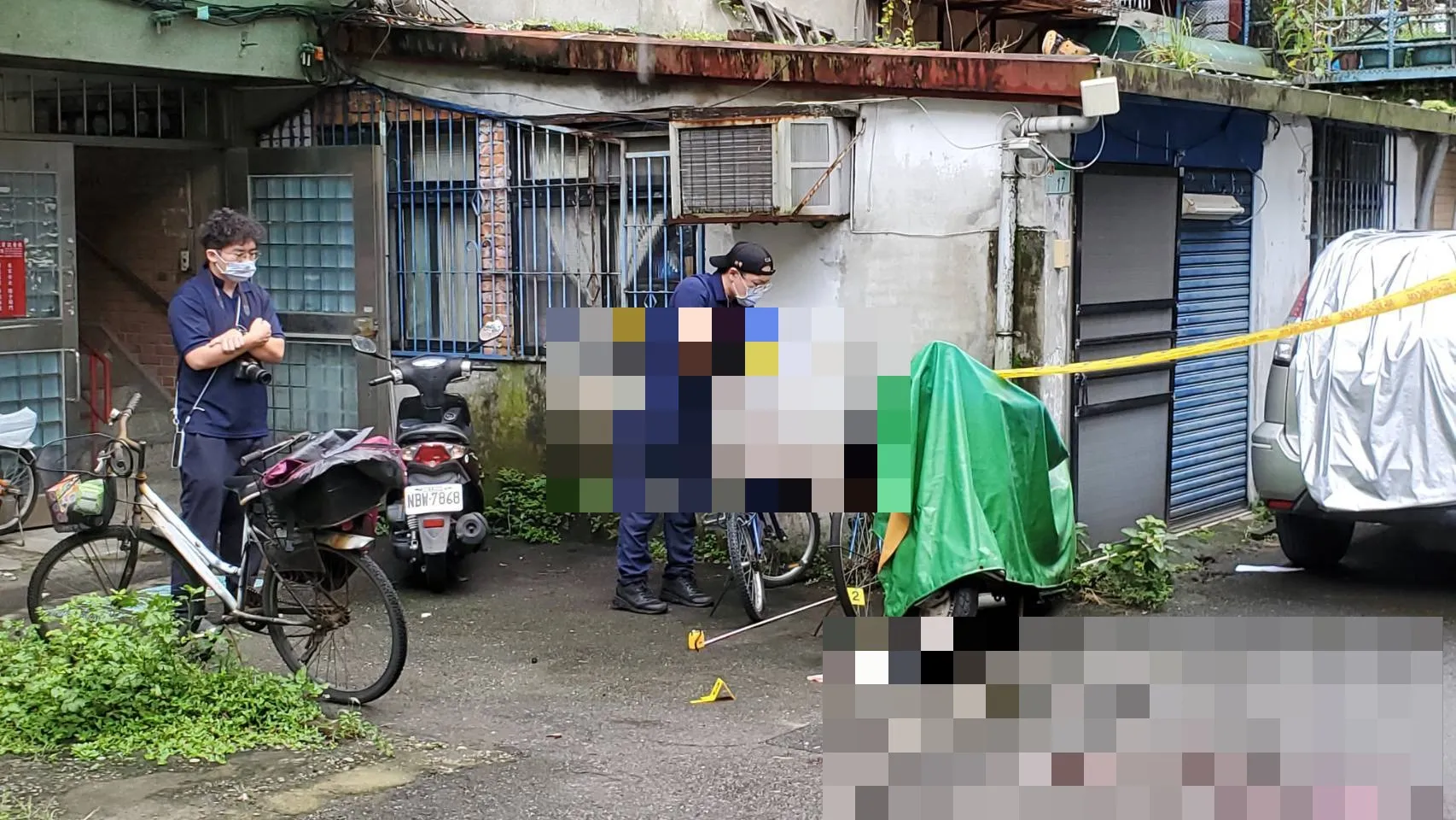 一名年約50歲的女子在台北市中正區遭槍擊，本刊掌握凶嫌是名女槍手。（翻攝畫面）