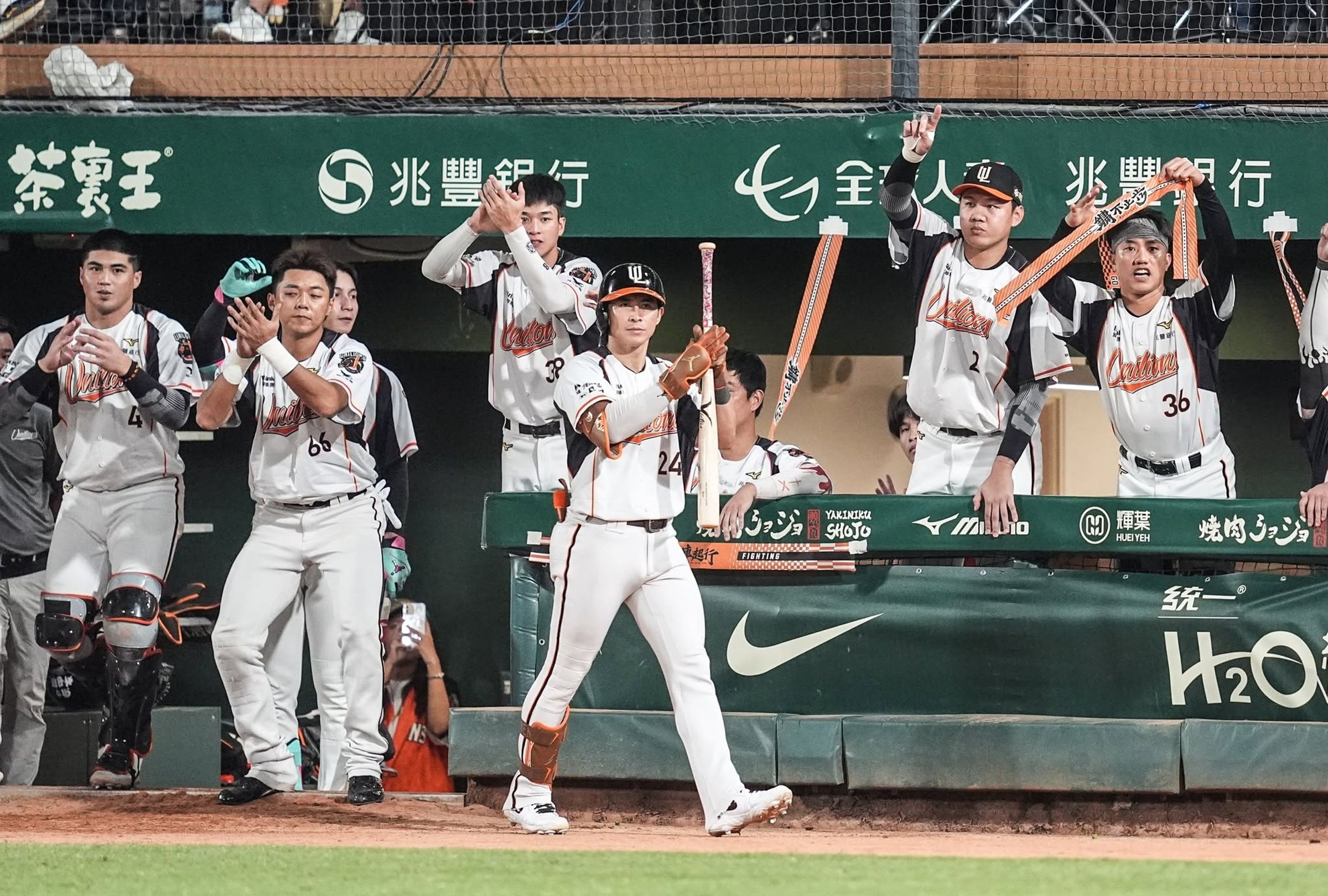 中職季後挑戰賽，統一獅與中信兄弟戰成系列賽2勝2敗。（翻攝統一獅官方粉絲團臉書）