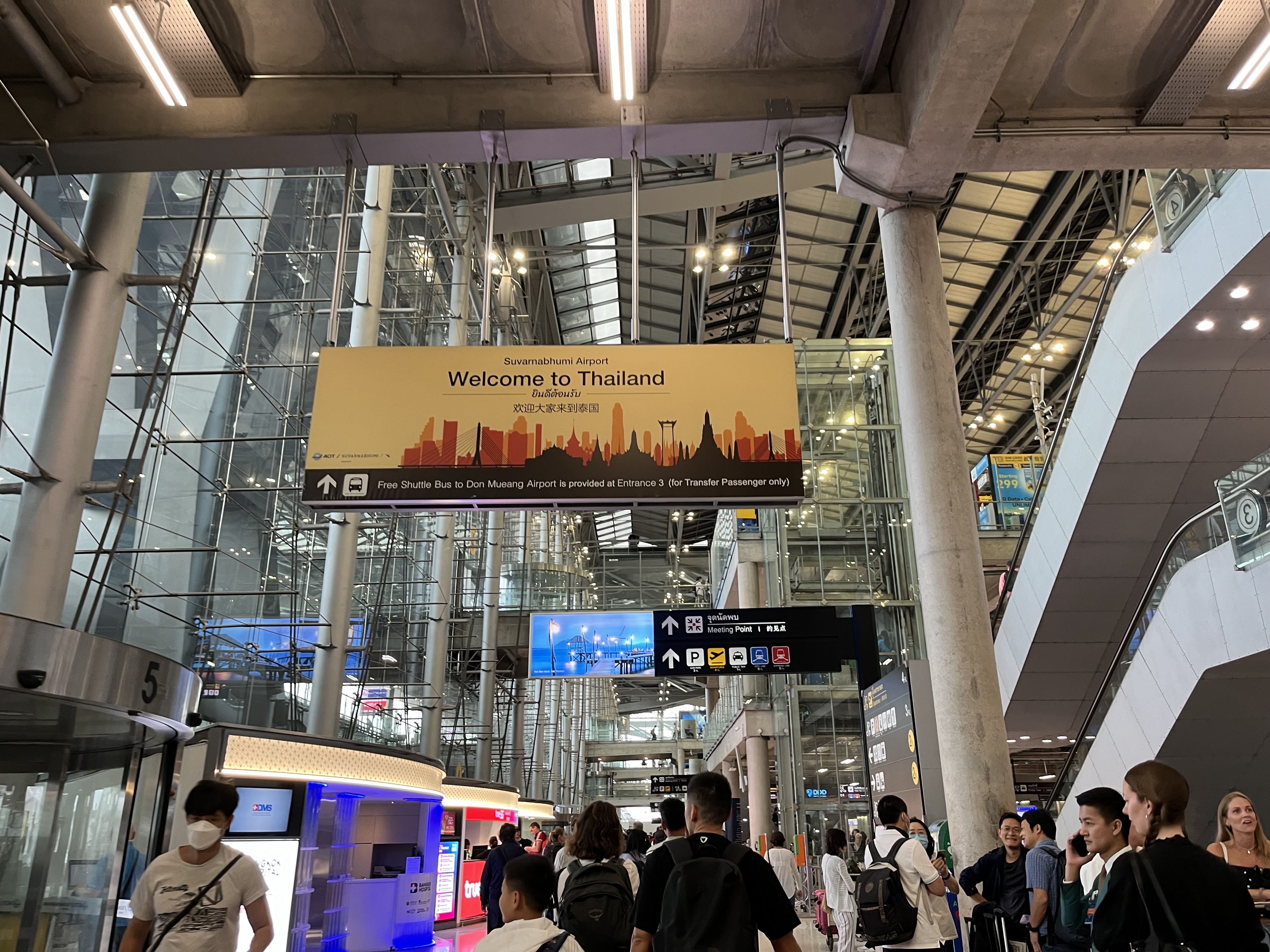 今年12月起，93個免簽國家及地區入境泰國前得上網申請電子旅行授權。（本刊資料照）