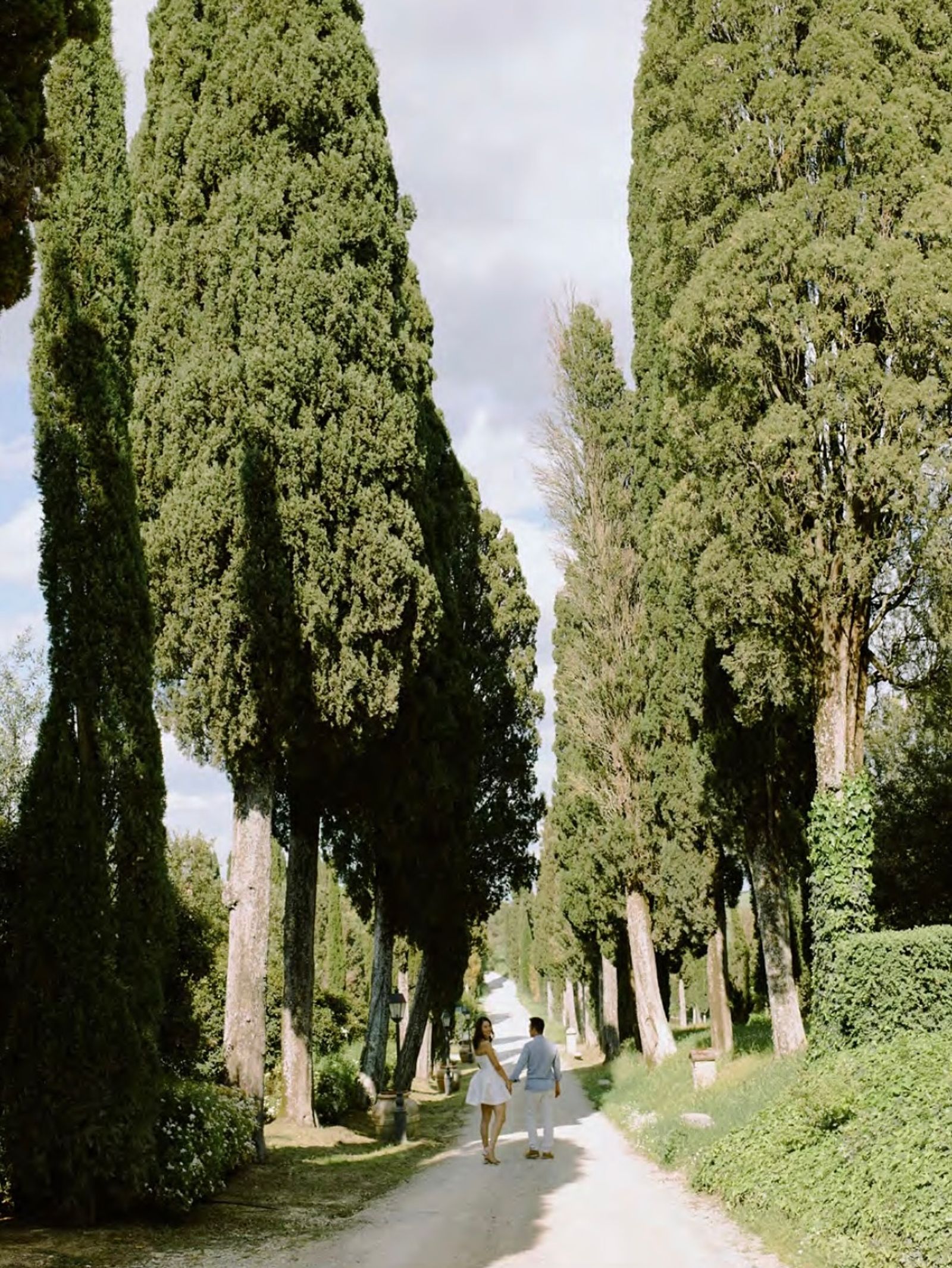 林又立與S先生穩交3年結婚啦。（翻攝林又立臉書）