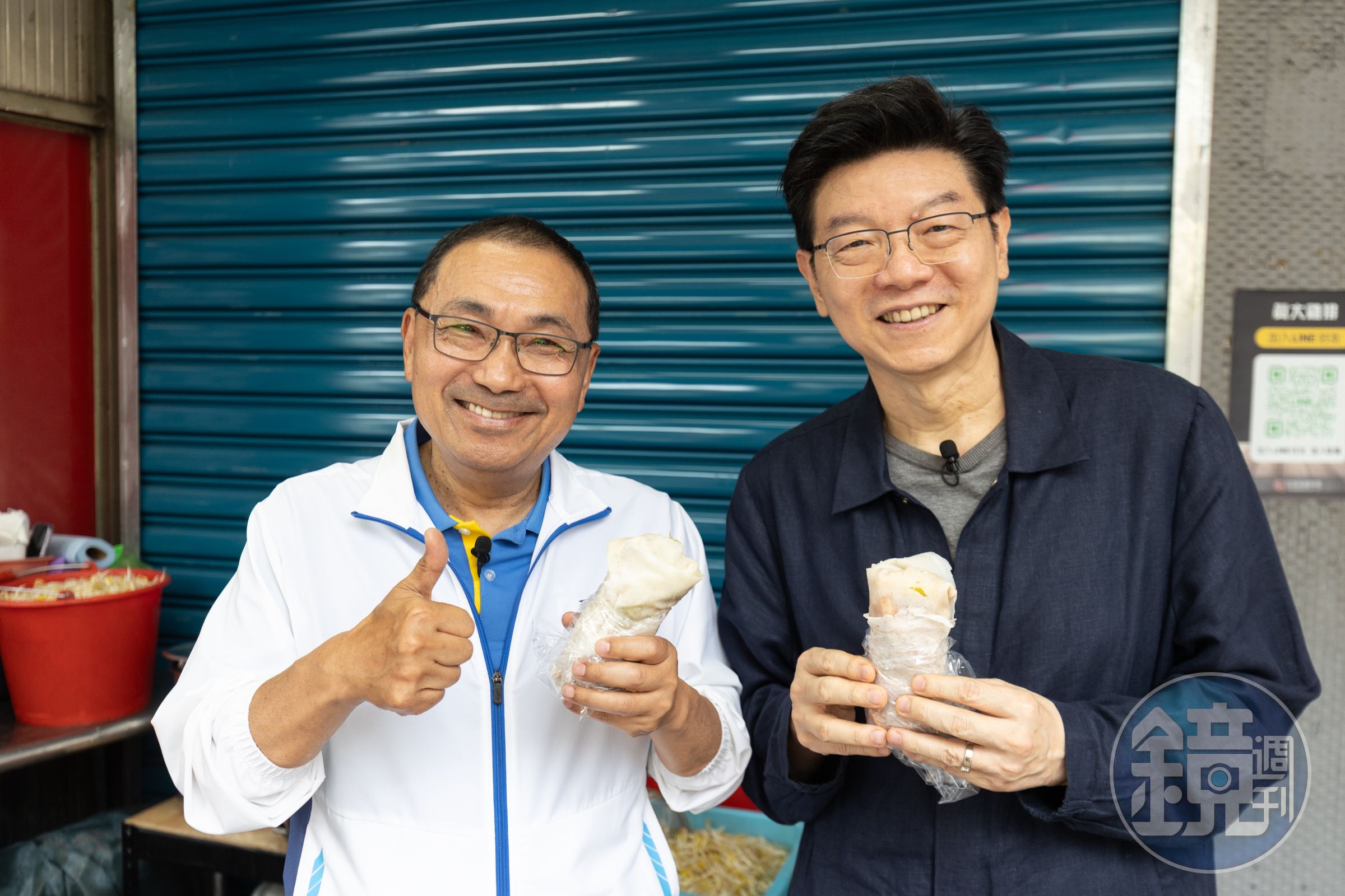 「源珍潤餅捲」是侯市長的私藏愛店之一，他表示配料豐富的潤餅是能快速飽腹且充滿營養的小吃。(鄭祺耀攝)
