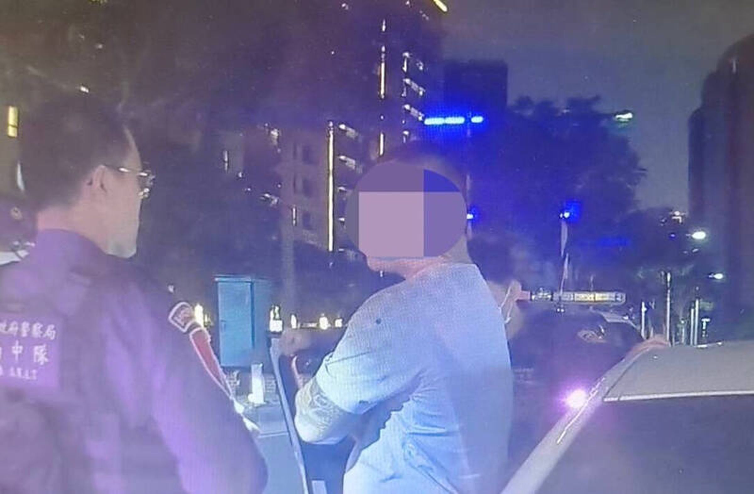 保大警網攔查違停的古嫌,當場在他車內搜出大量毒品。(警方提供)