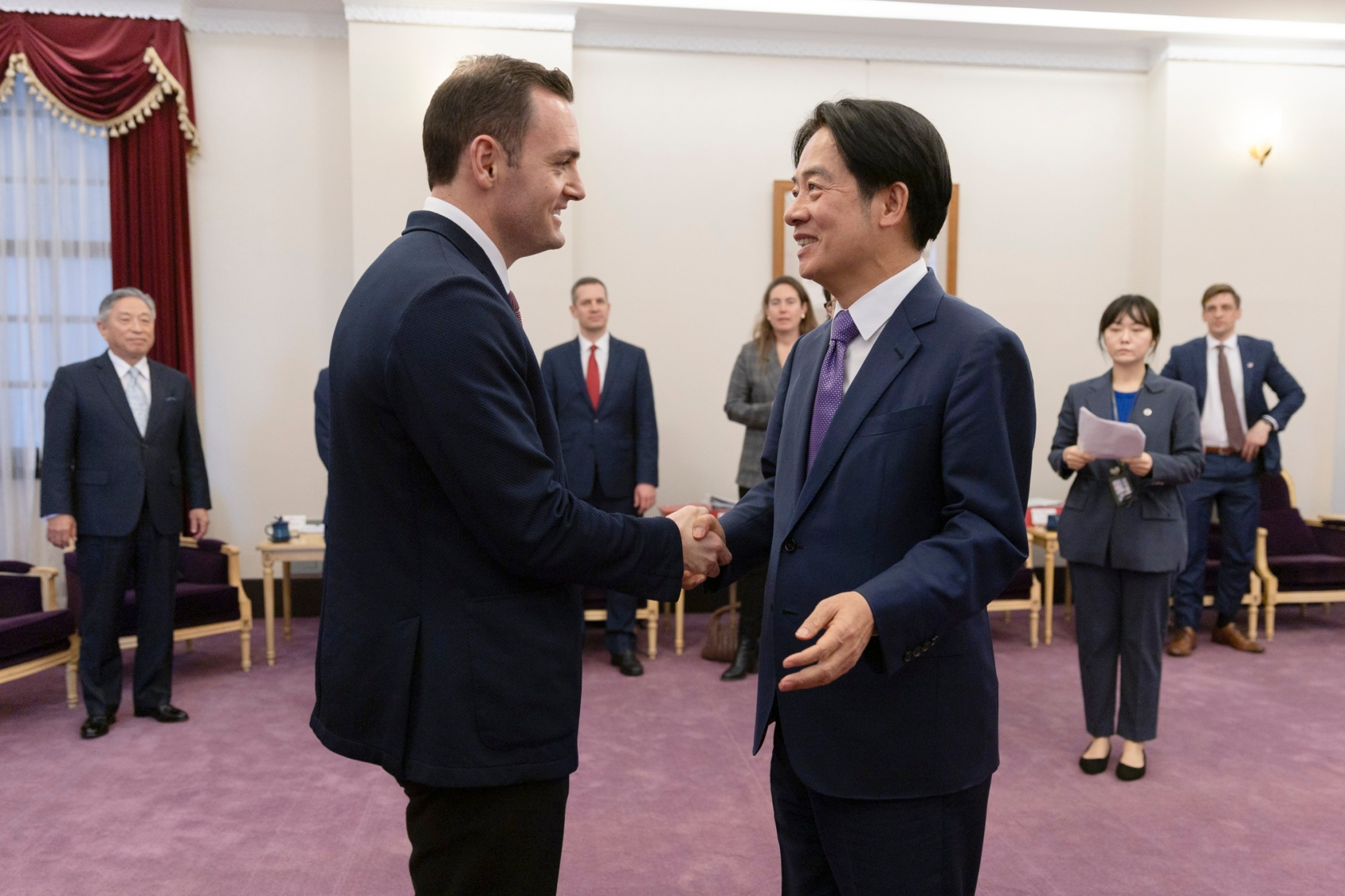 蓋拉格最新聲明中透露，「我期待不久的將來重返台灣，討論如何促進台灣海峽和平與穩定」。（翻攝自X@ChingteLai）