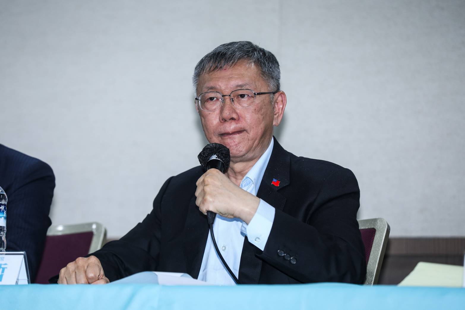 國民黨聲援柯文哲，網友反而謝謝「鍾小平、游淑慧」。（鏡報鄒保祥攝）