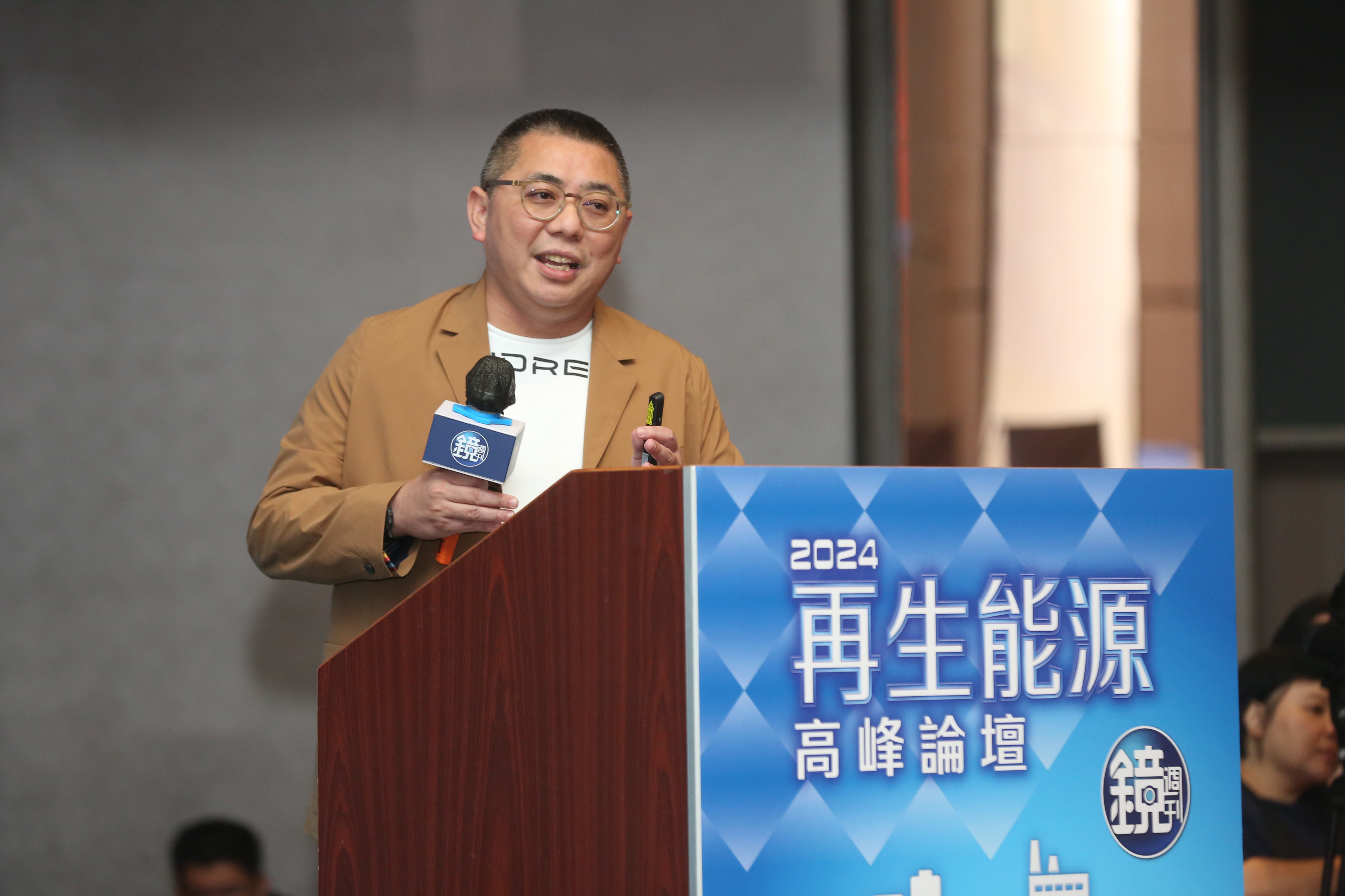 泓德能源總經理周仕昌今（14）日在《鏡週刊》「2024再生能源高峰論壇」表示，台灣電力業者絕對有機會與能力可以做跨國生意。