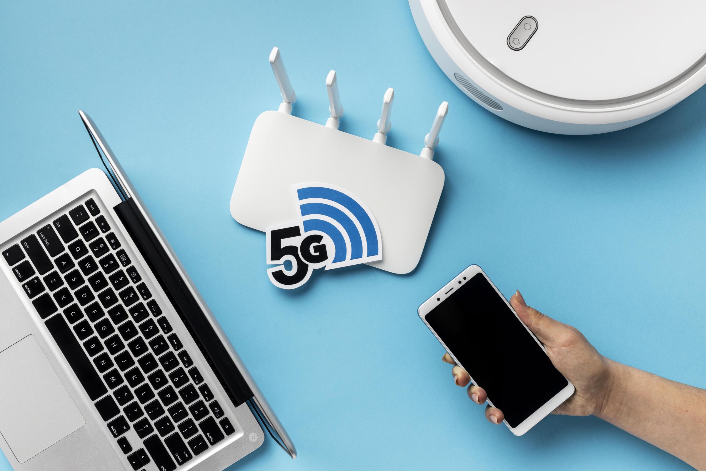 只因「Wi-Fi」被媽媽關掉，德州3兄妹持刀追砍她。（示意圖；翻攝freepik圖庫）