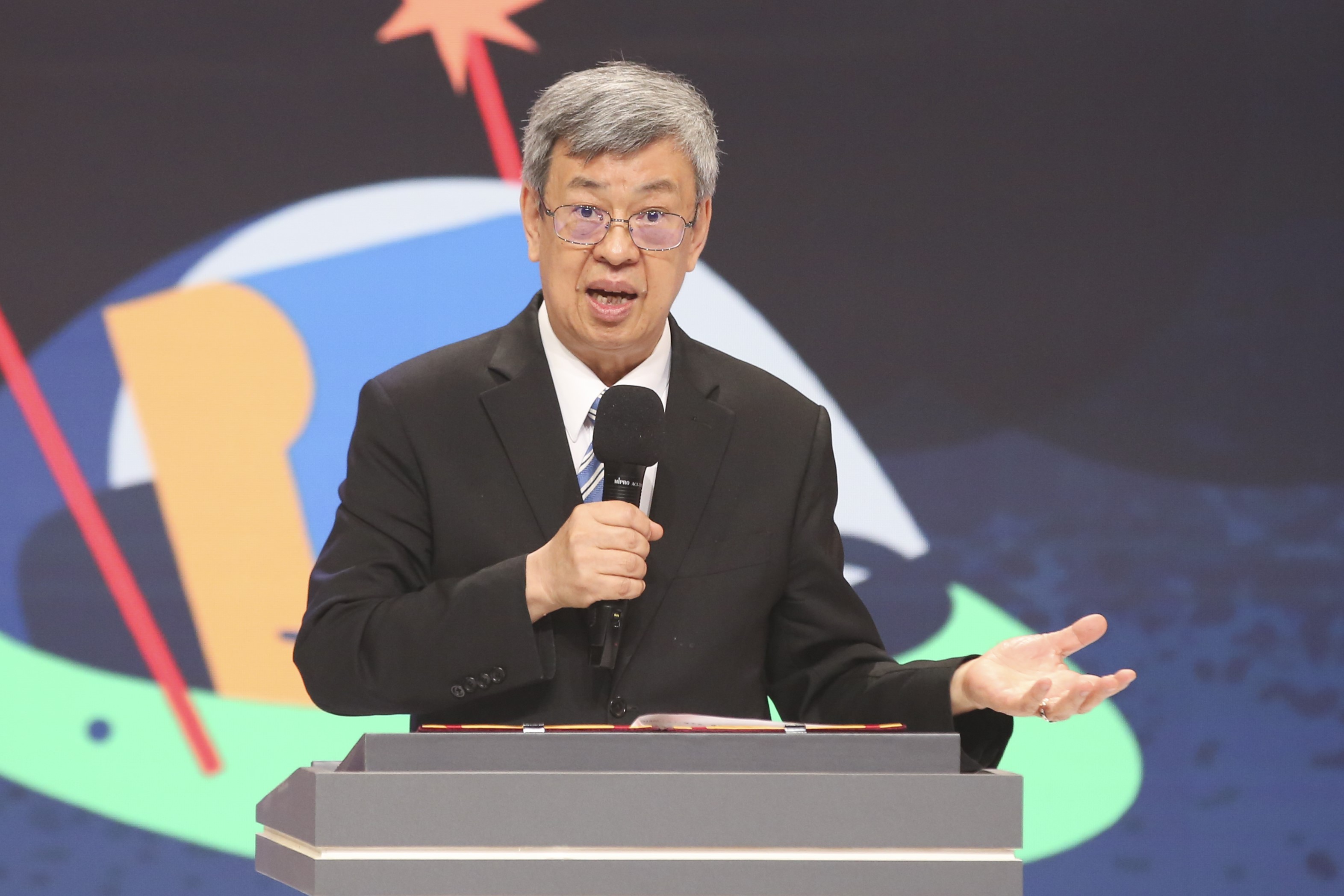 陳建仁表示，若總決算有賸餘，會優先還本、還債，並用於國家建設。（本刊資料照）