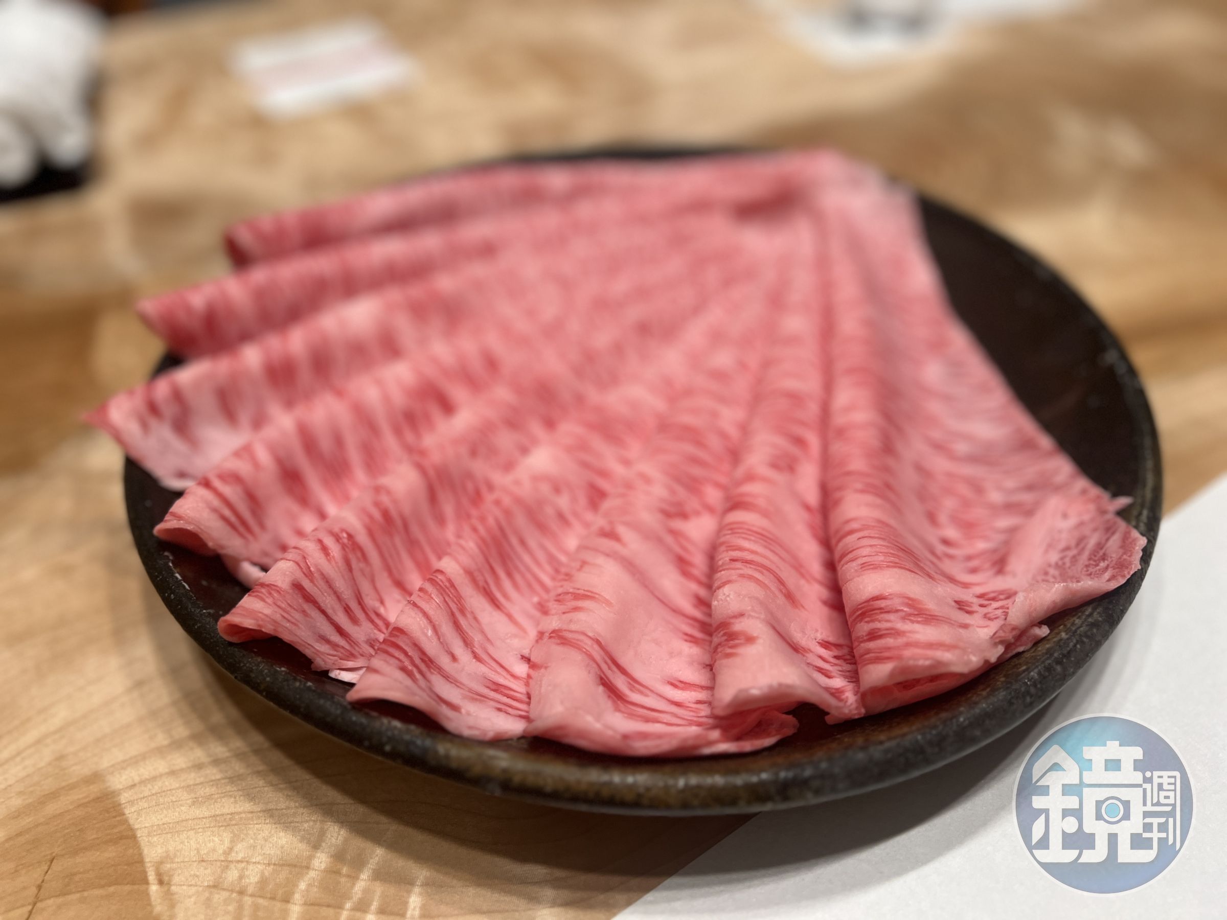 有美麗的大理石霜降油花的黑毛和牛,九成以上源自但馬牛種的「田尻號」。
