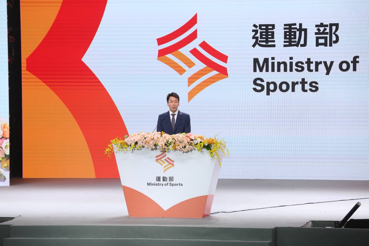 台灣男足亞洲盃資格賽慘敗泰國提前被淘汰，運動部要求足協3天內提出檢討報告，須交代後勤支援、賽前準備等問題。（鏡報董孟航）