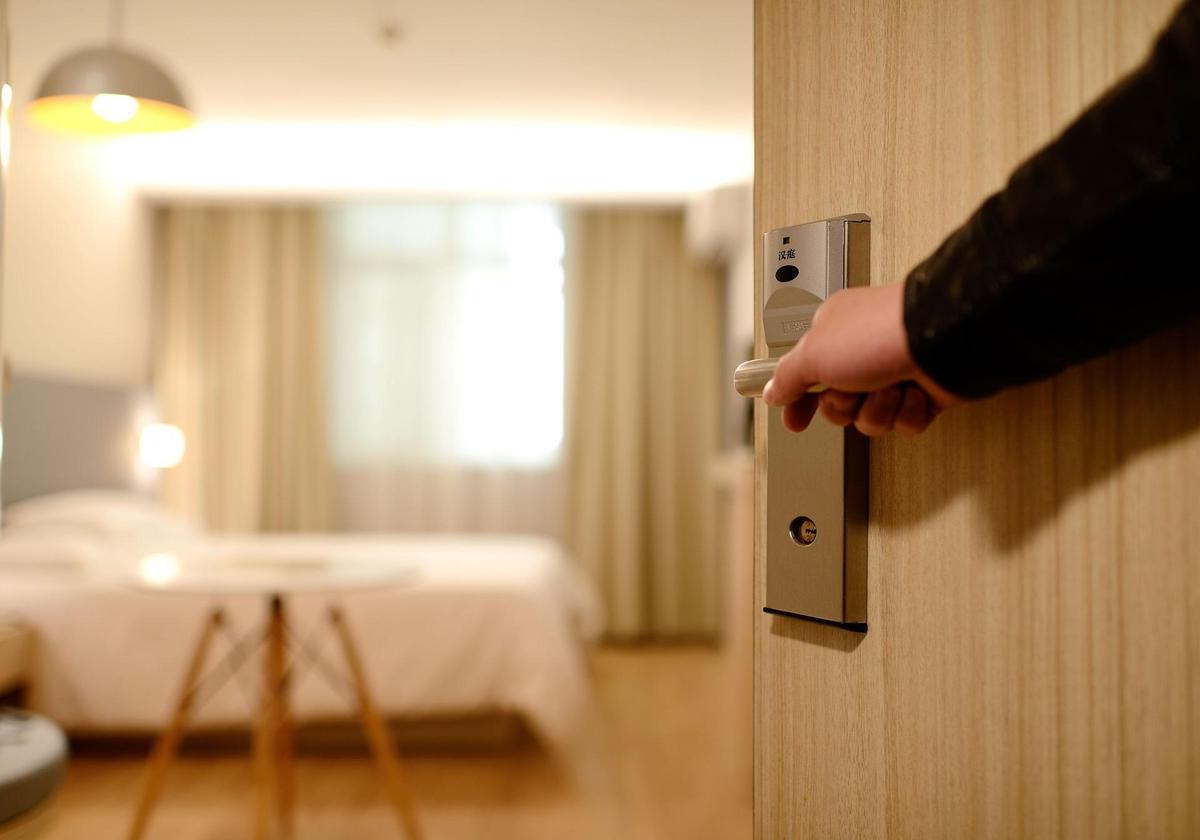 一名女網友抱怨國內旅館打著環保名號,打折服務品質。(示意圖,pixabay)