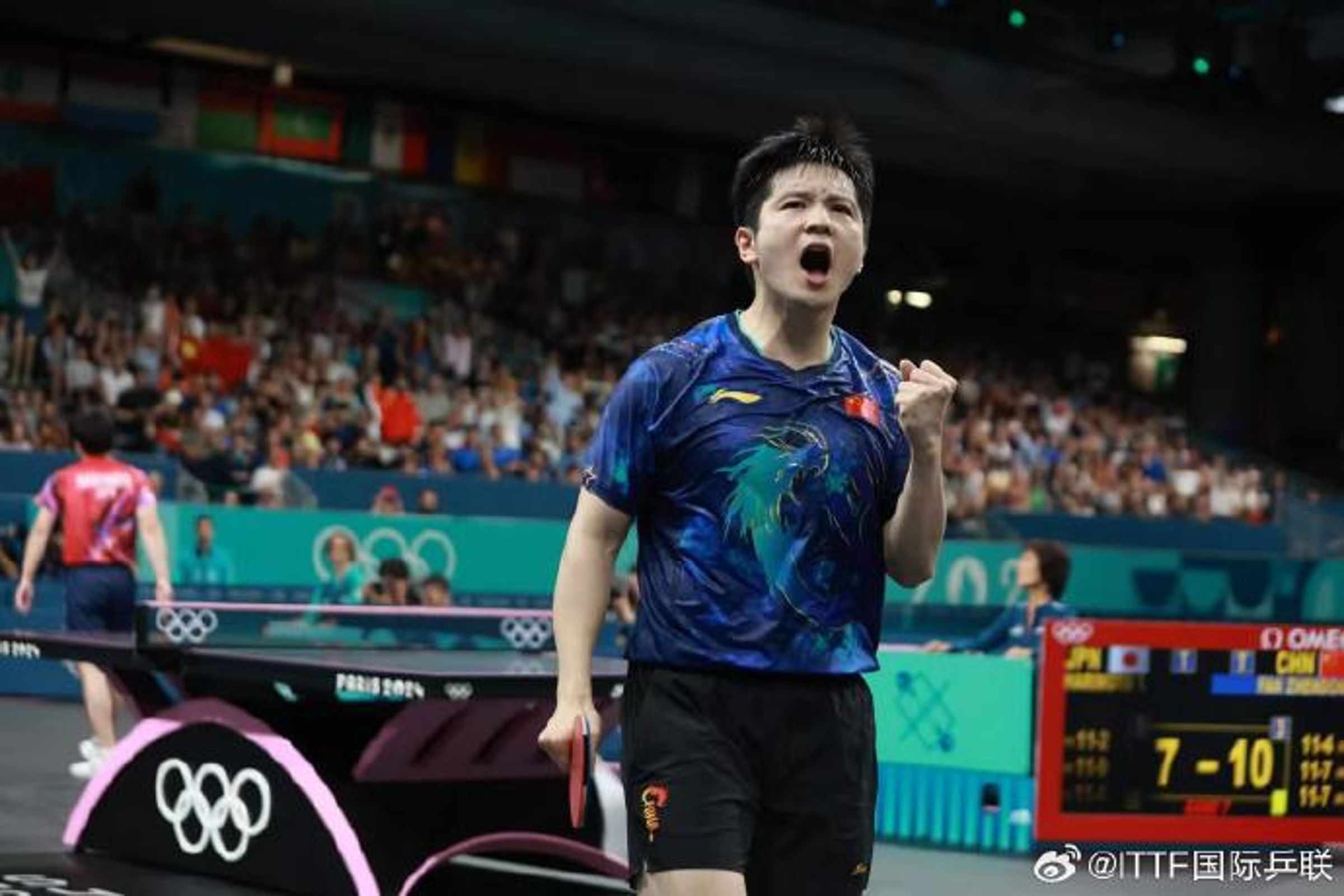 桌球男單8強賽中國選手樊振東驚天逆轉勝,淘汰日本張本智和。(翻攝自ITTF國際乒聯微博)