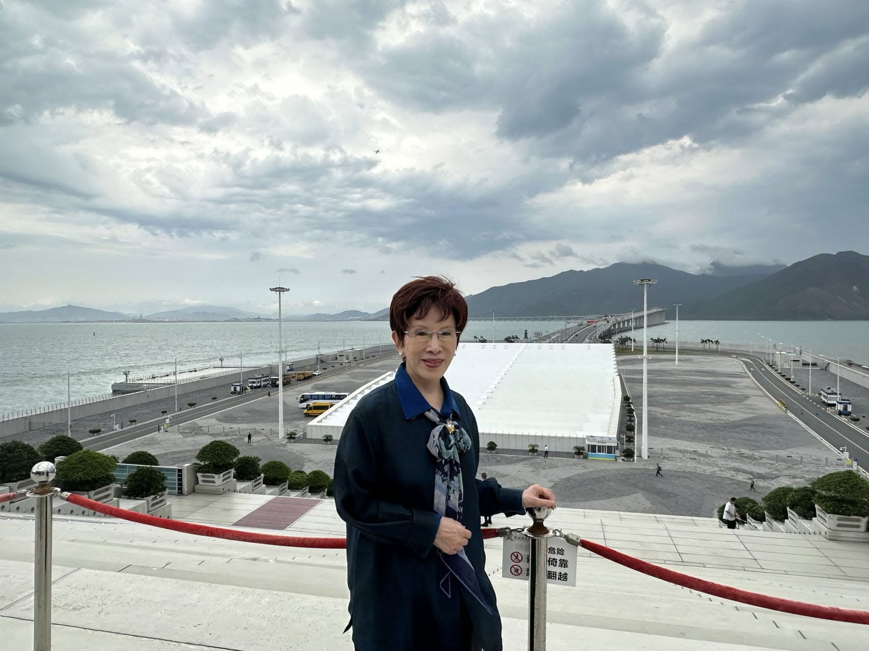 洪秀柱表示,在以憲法為基礎的兩岸同屬一中的共識下,共同探尋未來和平統一路徑,台灣才有真正的安全,兩岸才有長久的和平。(翻攝自臉書@洪秀柱)