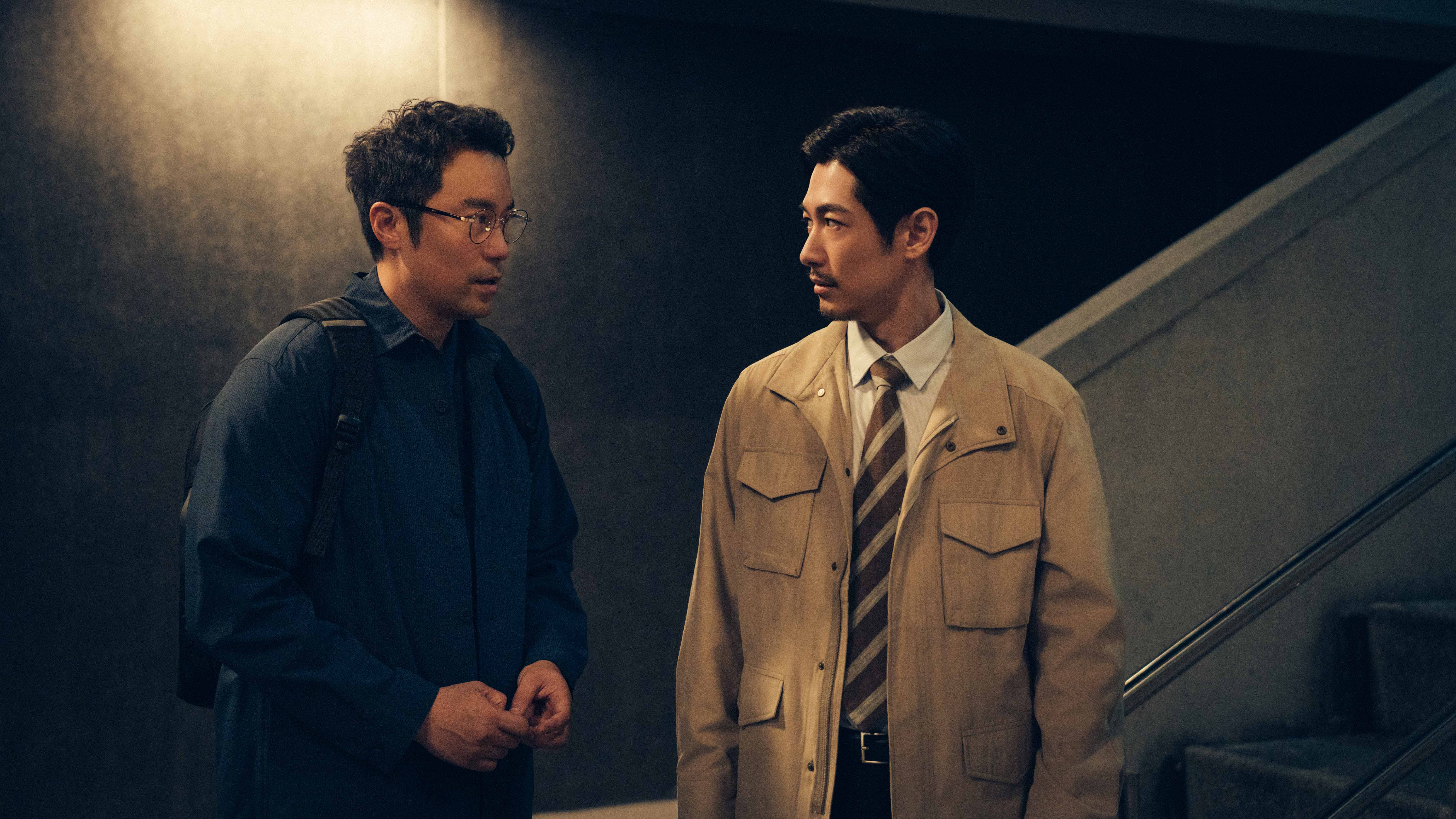 《誰是被害者：第2季》藤岡靛控張孝全是命案嫌疑人，展開「雙雄對決」。（Netflix提供）
