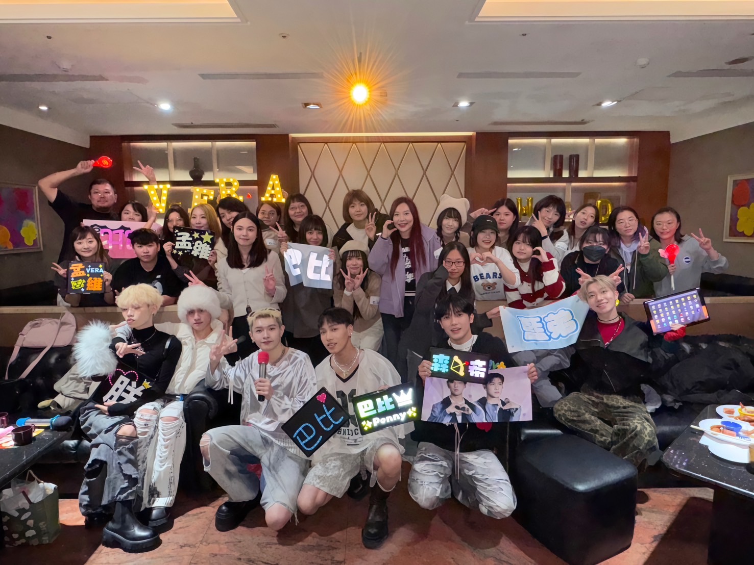 VERA舉辦「歌唱成果發表會」與粉絲同樂慶祝2週年。（So-net提供）