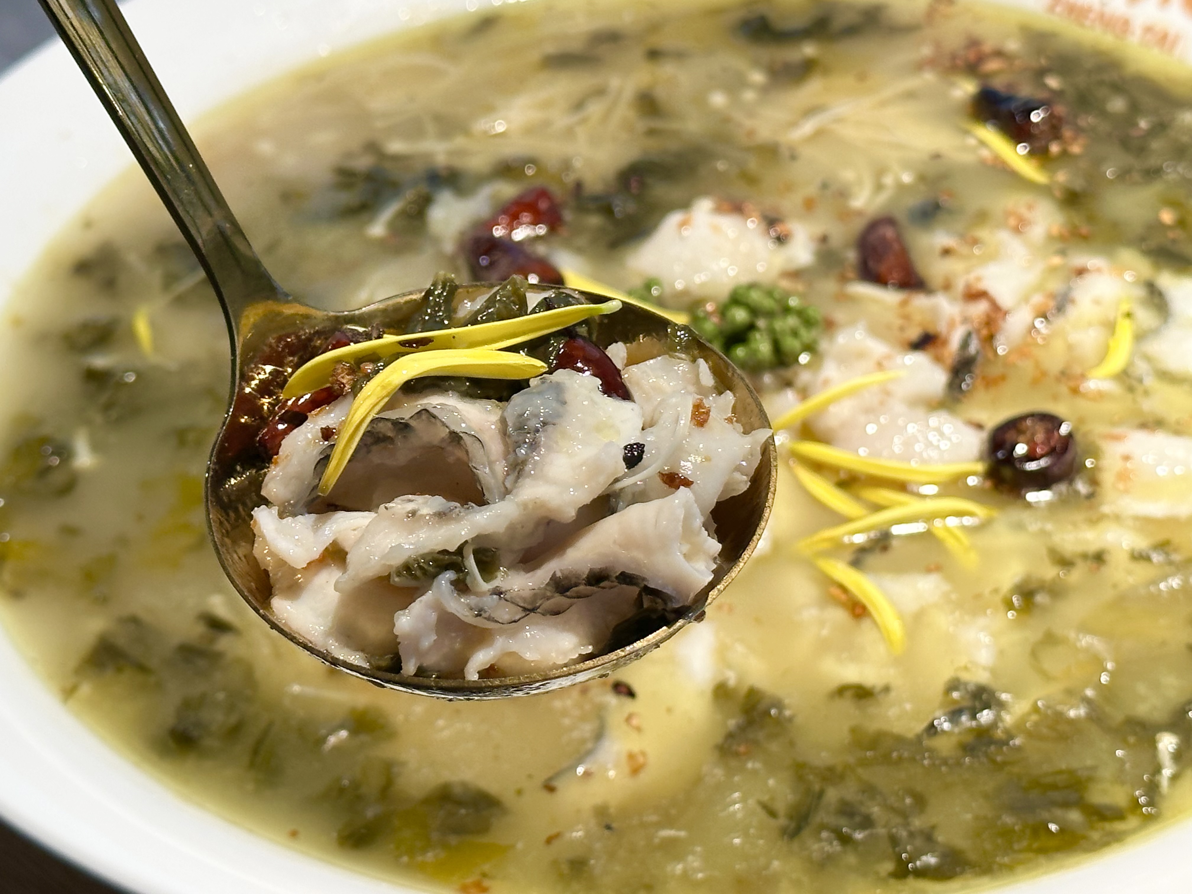 呱吉分析酸菜魚之所以會用重口味去腥的原因。（示意圖，本刊資料照）