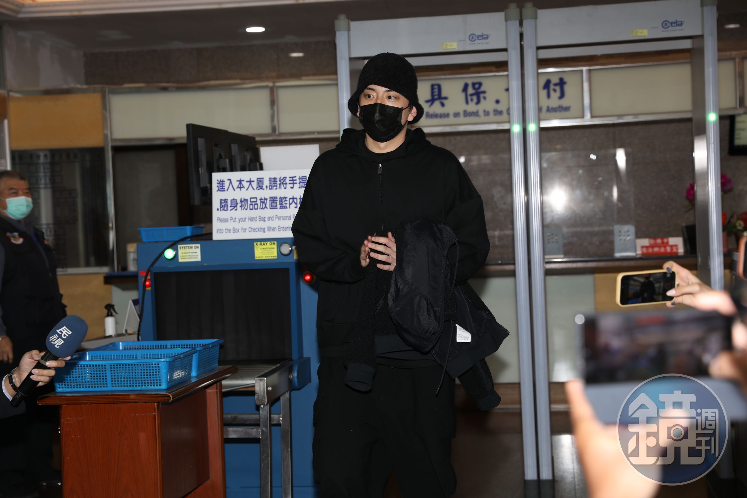 王大陸涉教唆傷害等罪，新北地院今天凌晨裁定500萬交保。