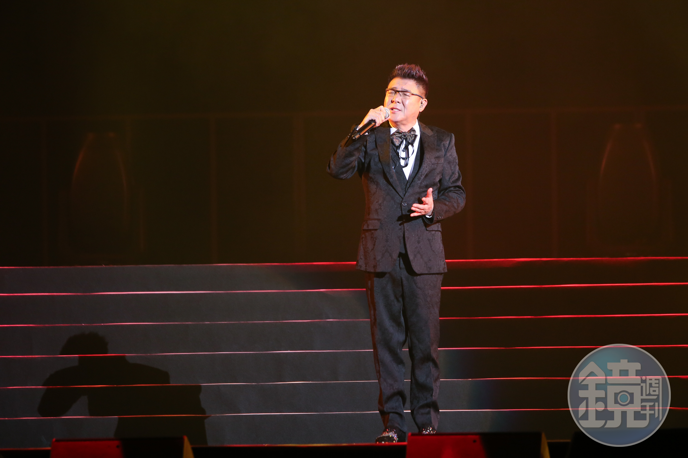 睽違8年，姜育恆重返台北小巨蛋舉辦《人生的路》演唱會。