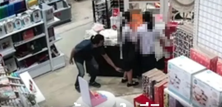 男畢業名校卻失業太無聊，偷拍妹子裙底長達7年還有性怪癖！逾430人受害。（翻自《Sanook》）