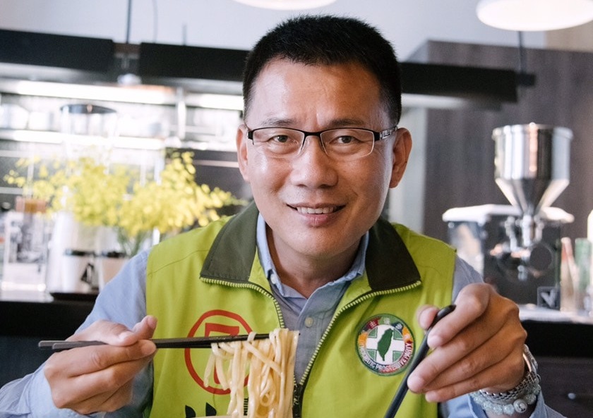 臺南市區漁會理事長遭槍殺身亡，最高檢要求各地方檢察署指定專責（組）檢察官，就行政院長指示全國掃黑行動。（翻攝自林士傑臉書）