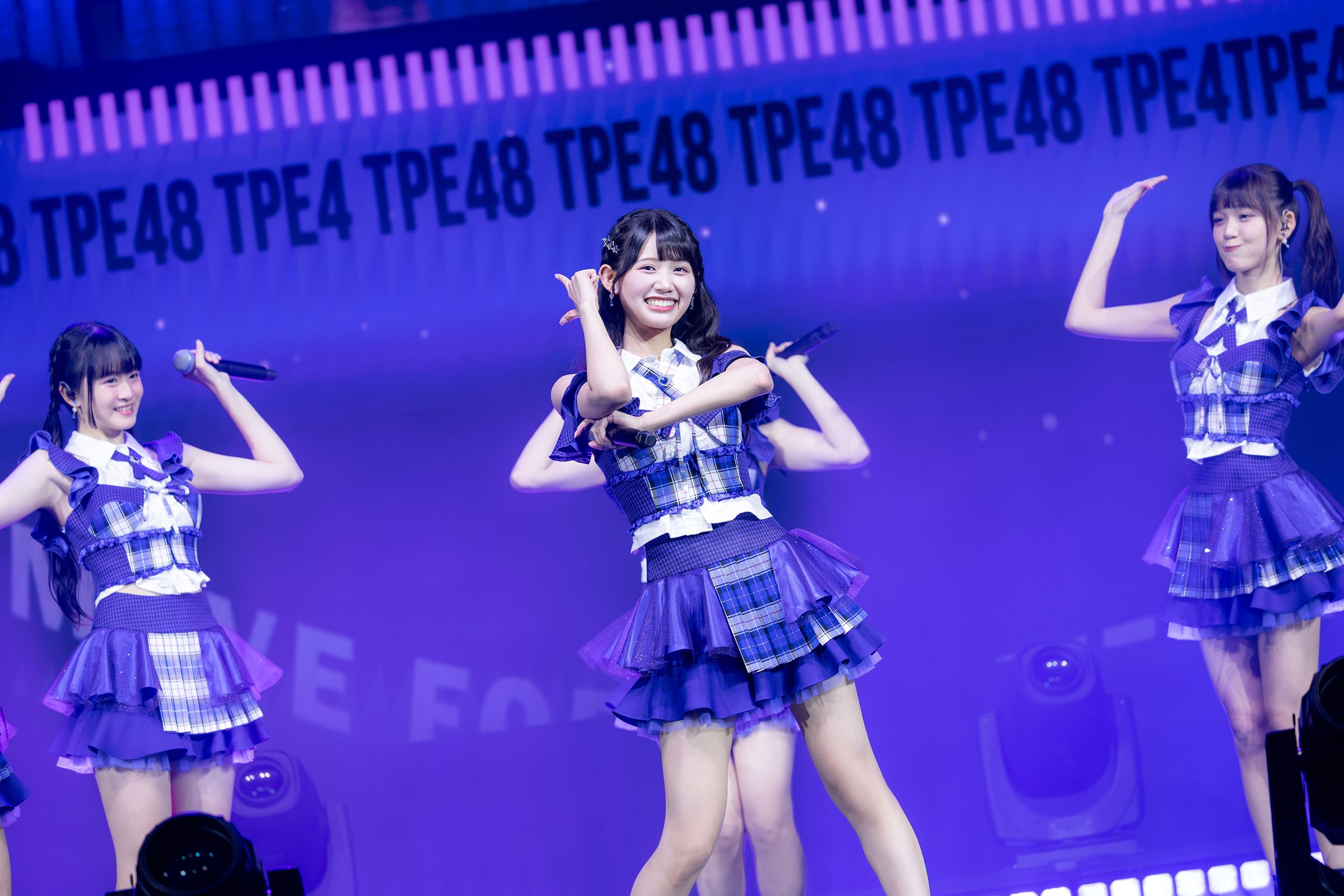 TPE48成員穿上全新制服合體演出,象徵團體正式翻開全新篇章。(好言娛樂提供)