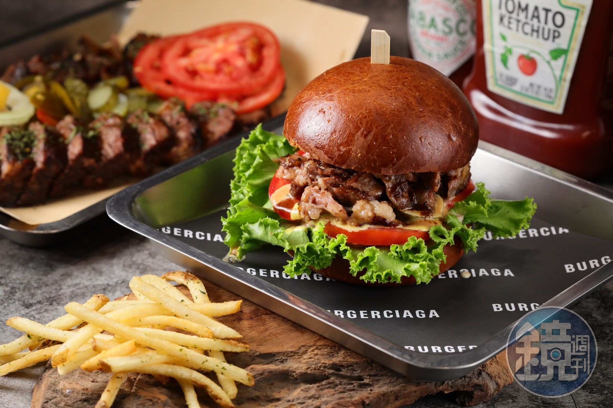 「Burgerciaga」的每款漢堡都夾入分量豐富的原型肉,無論肉控或是漢堡控都能快樂享受。