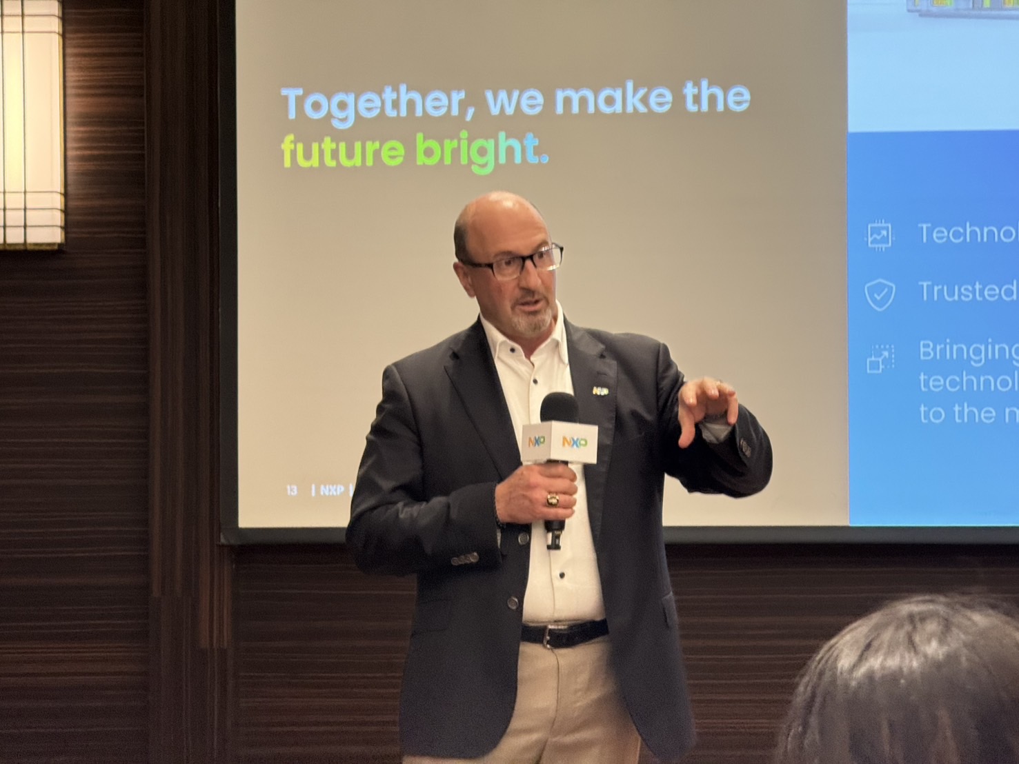 恩智浦全球銷售執行副總裁 Ron Martino表示，未來電動車仍是公司非常重要的發展領域。