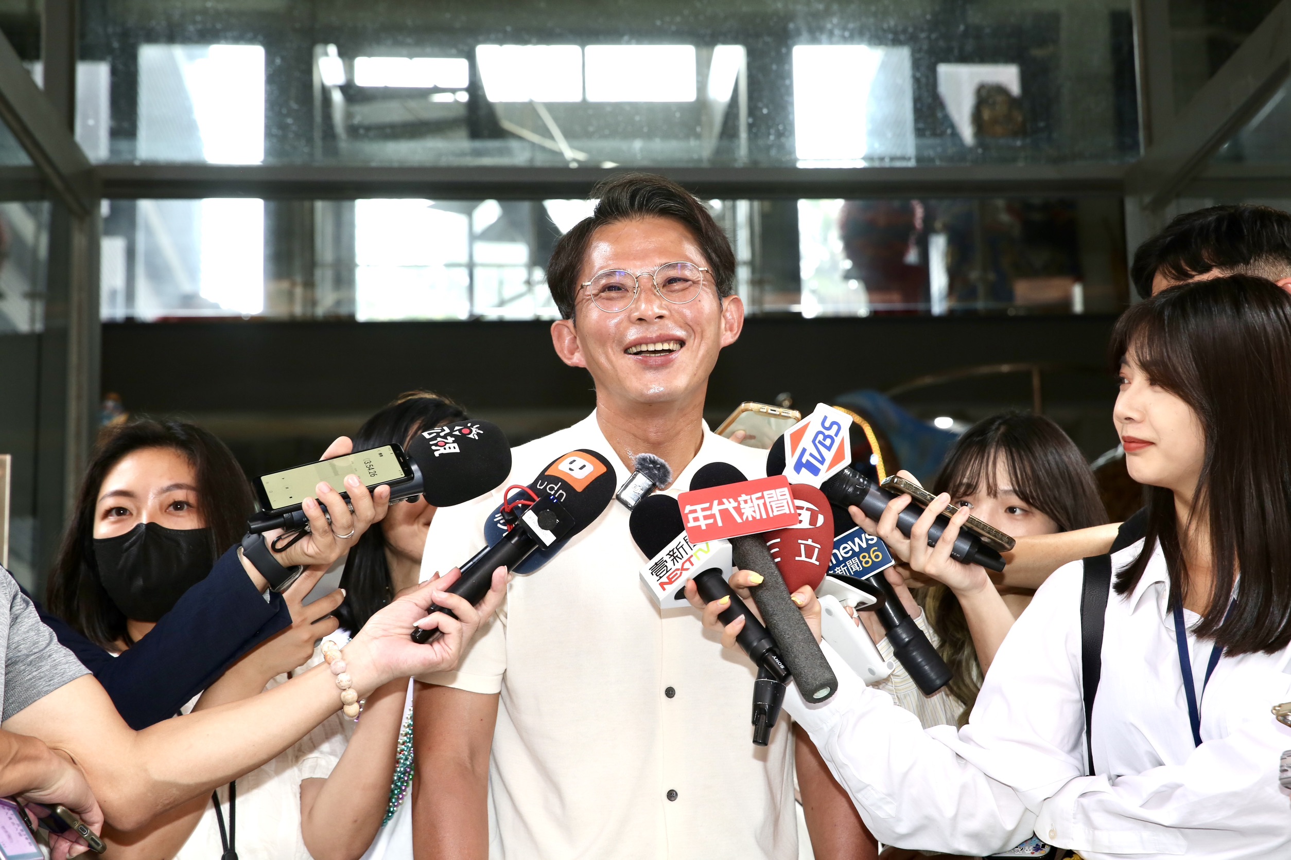 黃國昌表態將角逐2026新北市長選舉，此消息曝光引發熱議。（鏡報董孟航攝）