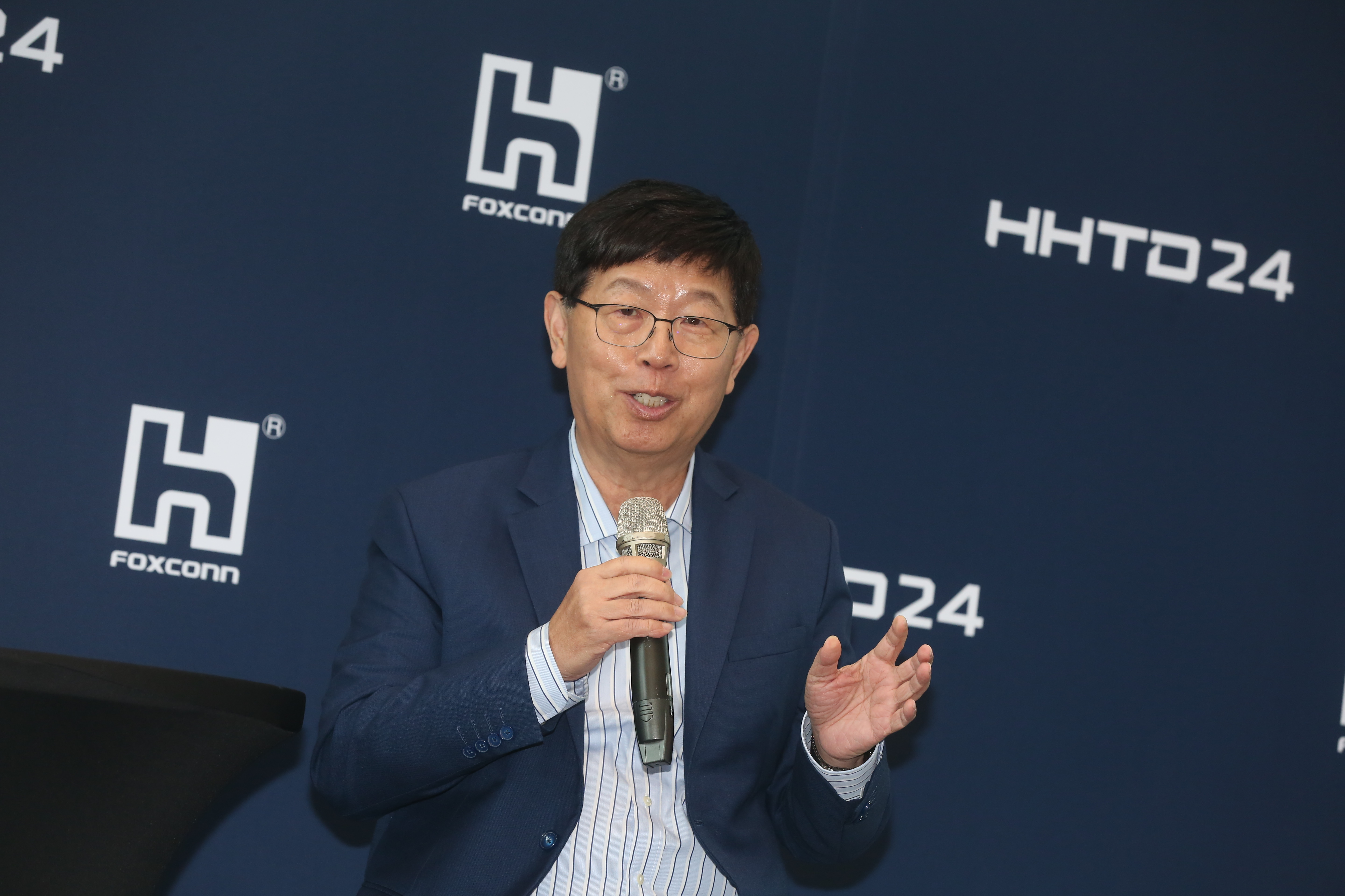 一年一度的鴻海科技日今登場，究竟如何看待未來的電動車市況，董座劉揚偉也給了答案。