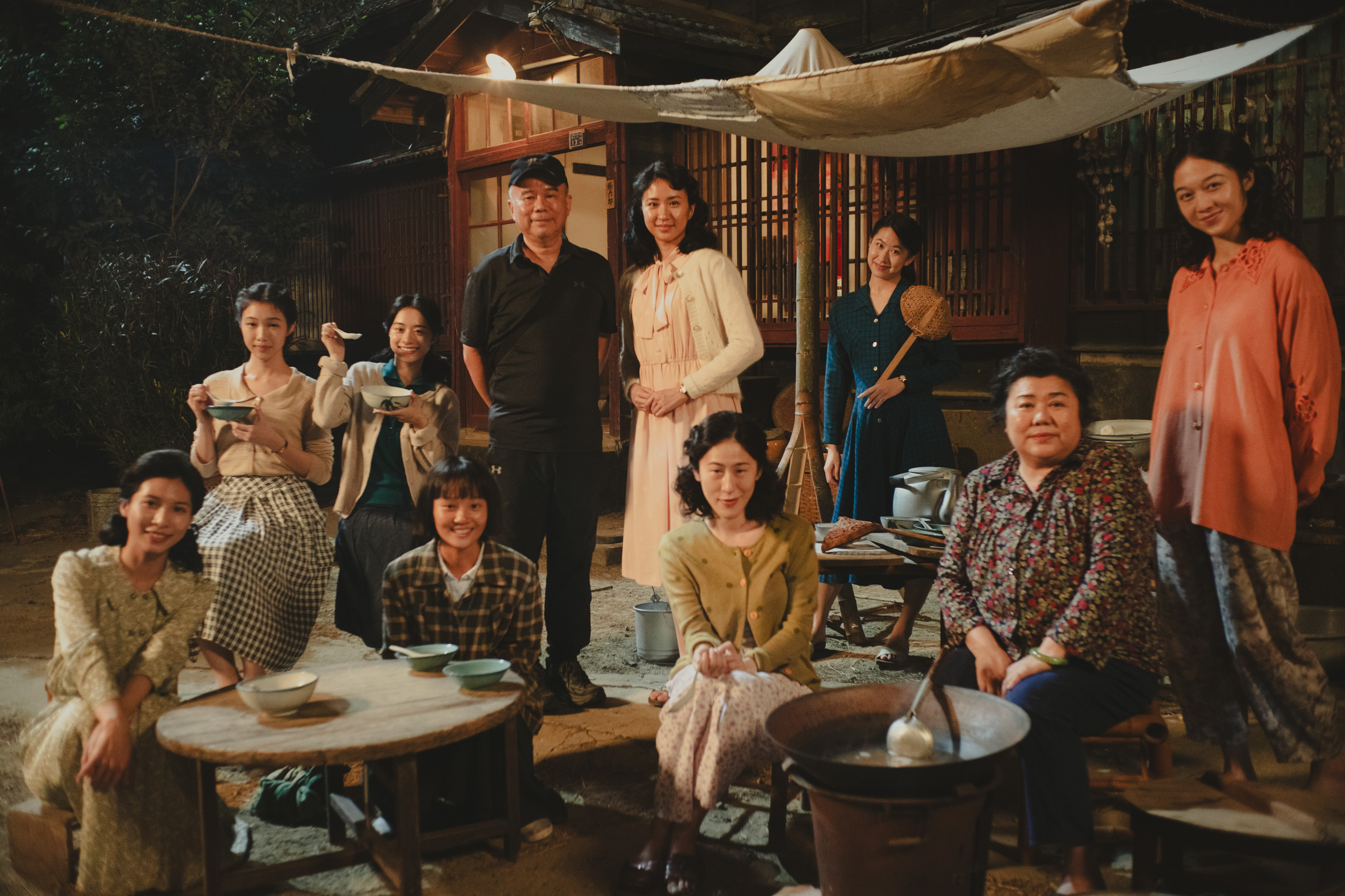 導演陳玉勳與美術設計王誌成前往南投戲院進行映後交流，現場爆滿。（牽猴子提供）