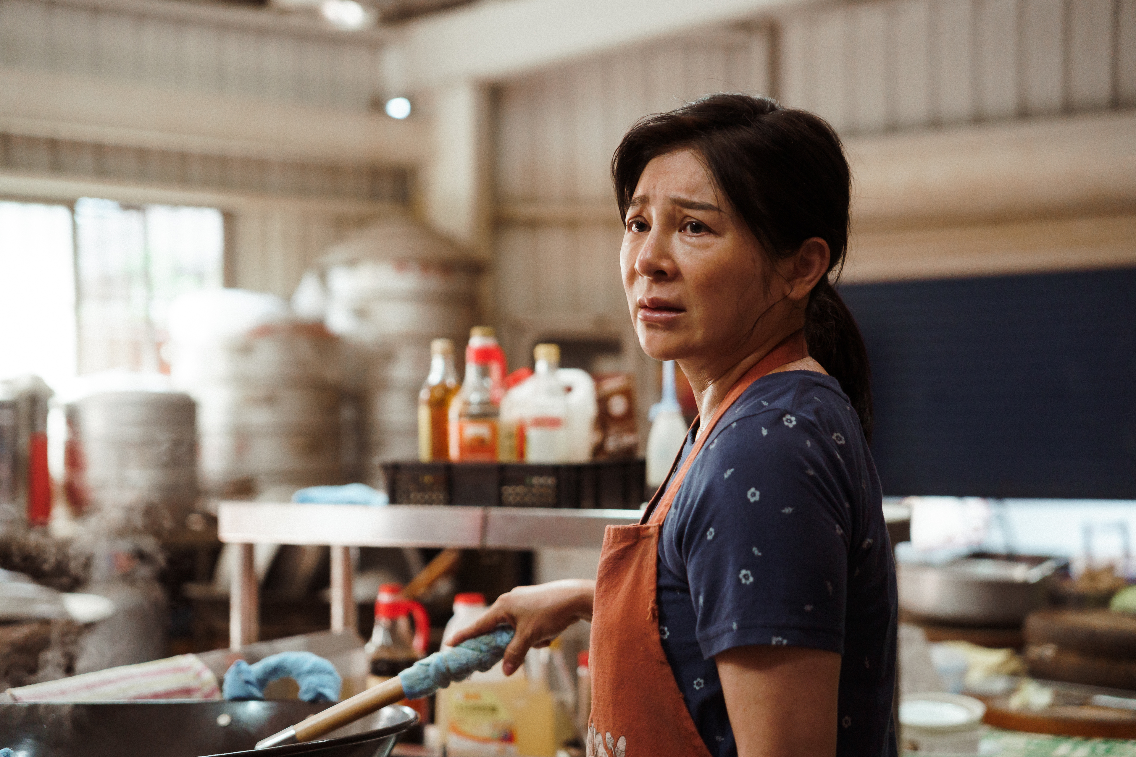 王彩樺為《恨女的逆襲》全素顏又增胖演出，相當敬業。（華映娛樂提供）