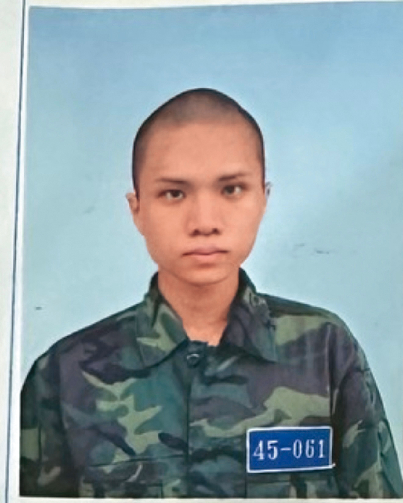 小A辣還是男兒身時從軍，竟然遭到鄰兵性騷擾。（翻攝自小A辣IG）